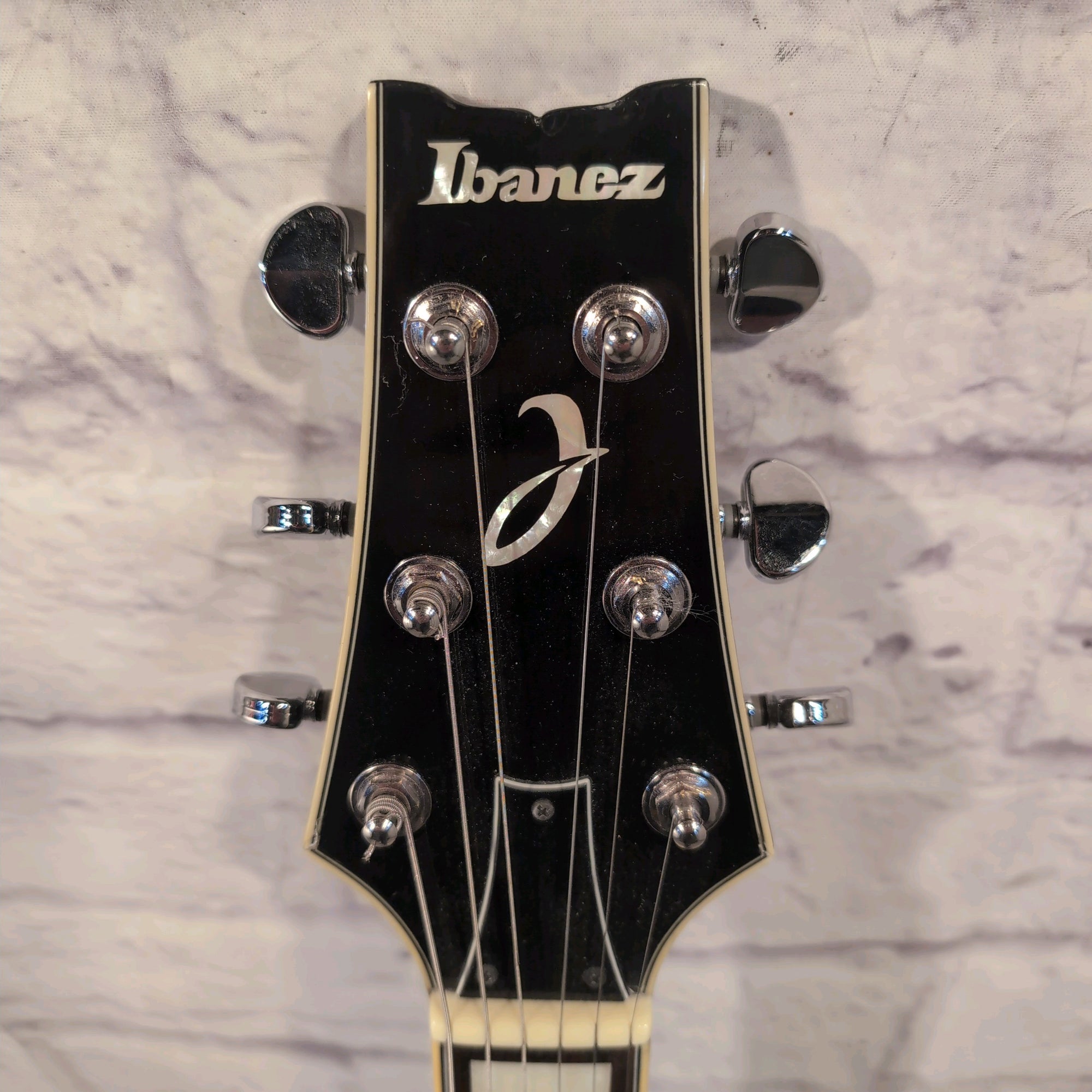 Ibanez ARC100 Electric Guitar w/ EMG