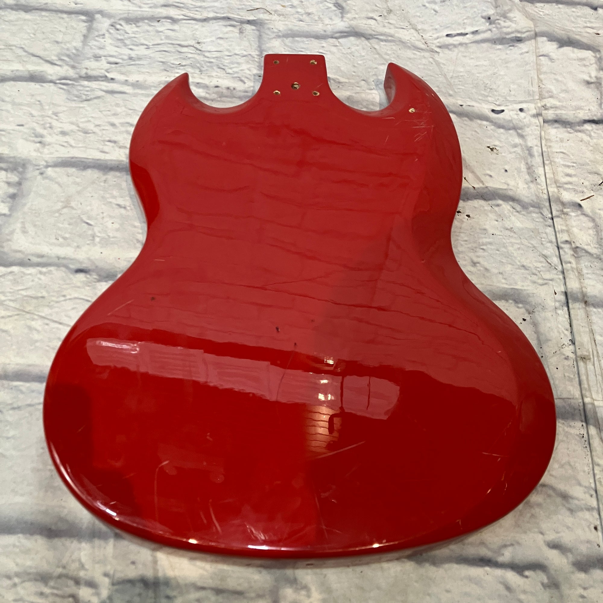 Maestro SG Body Red