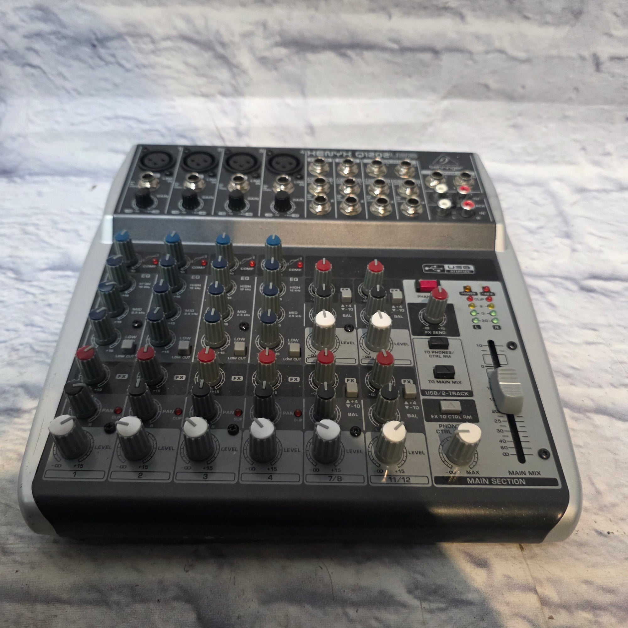 Behringer Xenyx Q1202USB Mixer