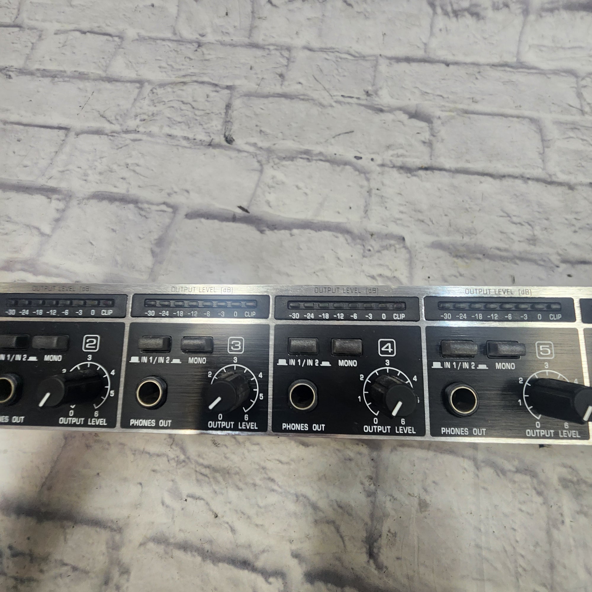 Behringer HA4000 Power Play Pro Headphone Amp