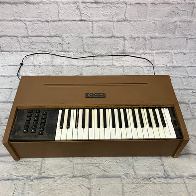 Lo Duca Vintage Wooden Reed Chord Organ