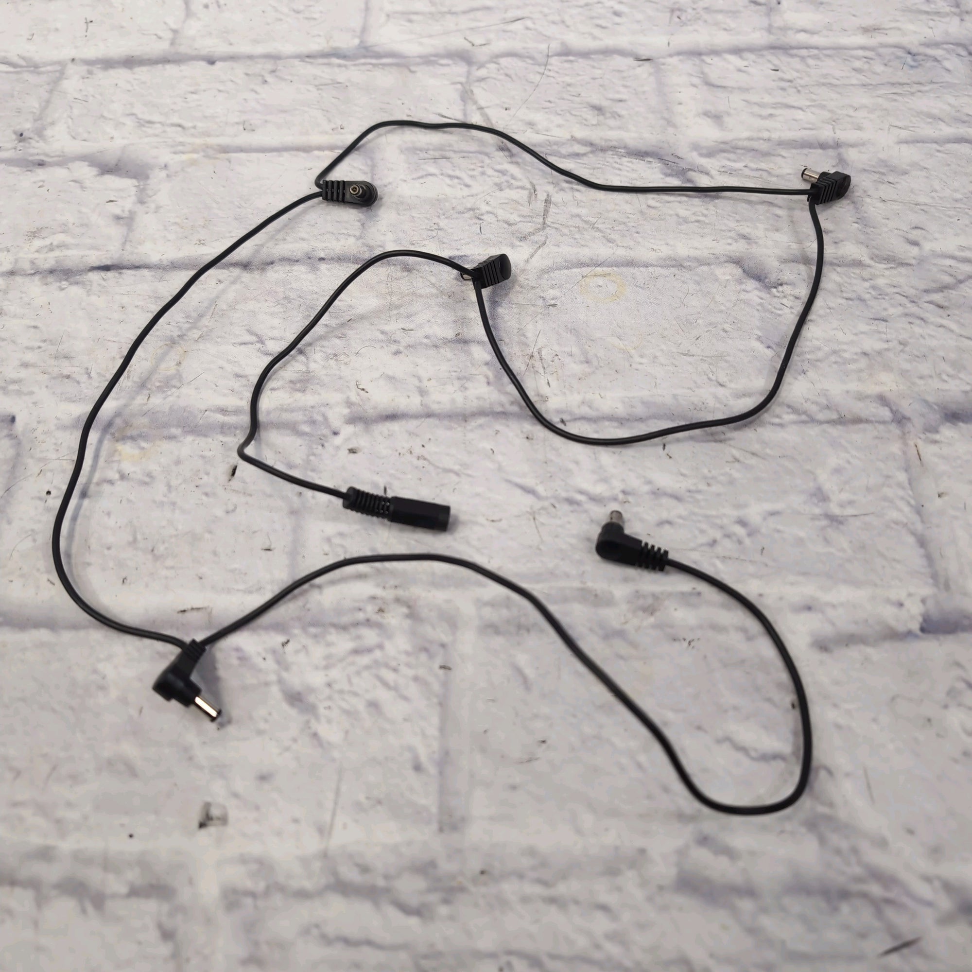 9V Daisy Chain Power Adapter Cable