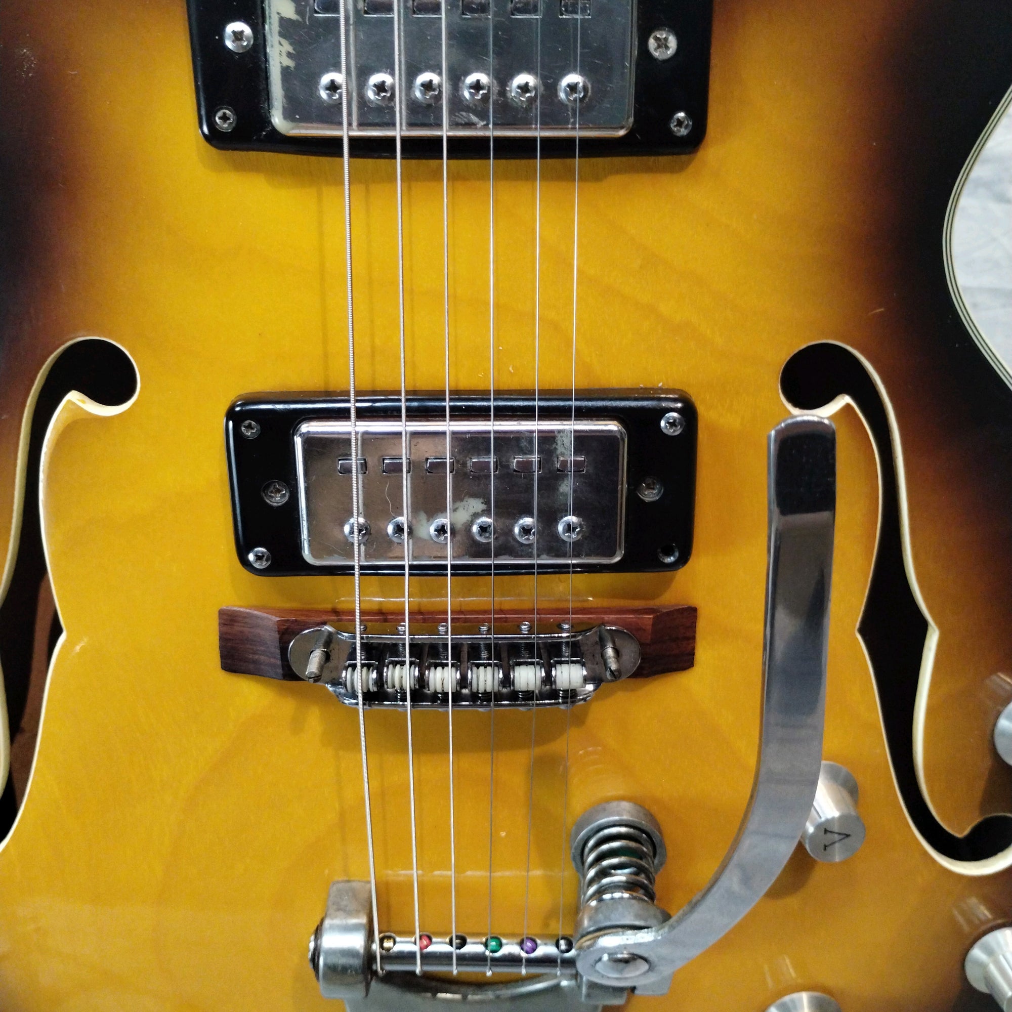 Ventura Hollow Body Electric Guitar MIJ