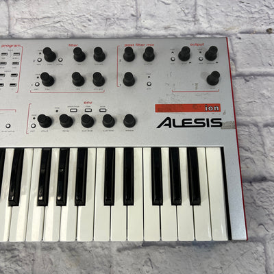 Alesis Ion 49 Key Modeling Synth