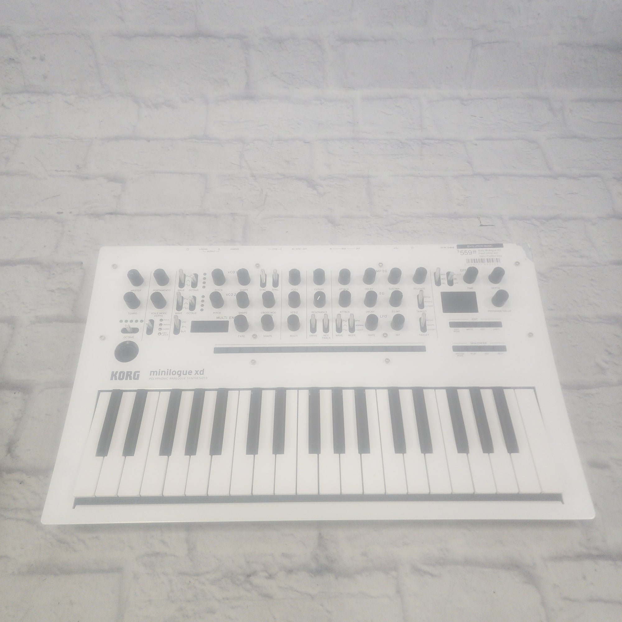 Korg Minilogue XD Pearl White with Gator Padded Bag