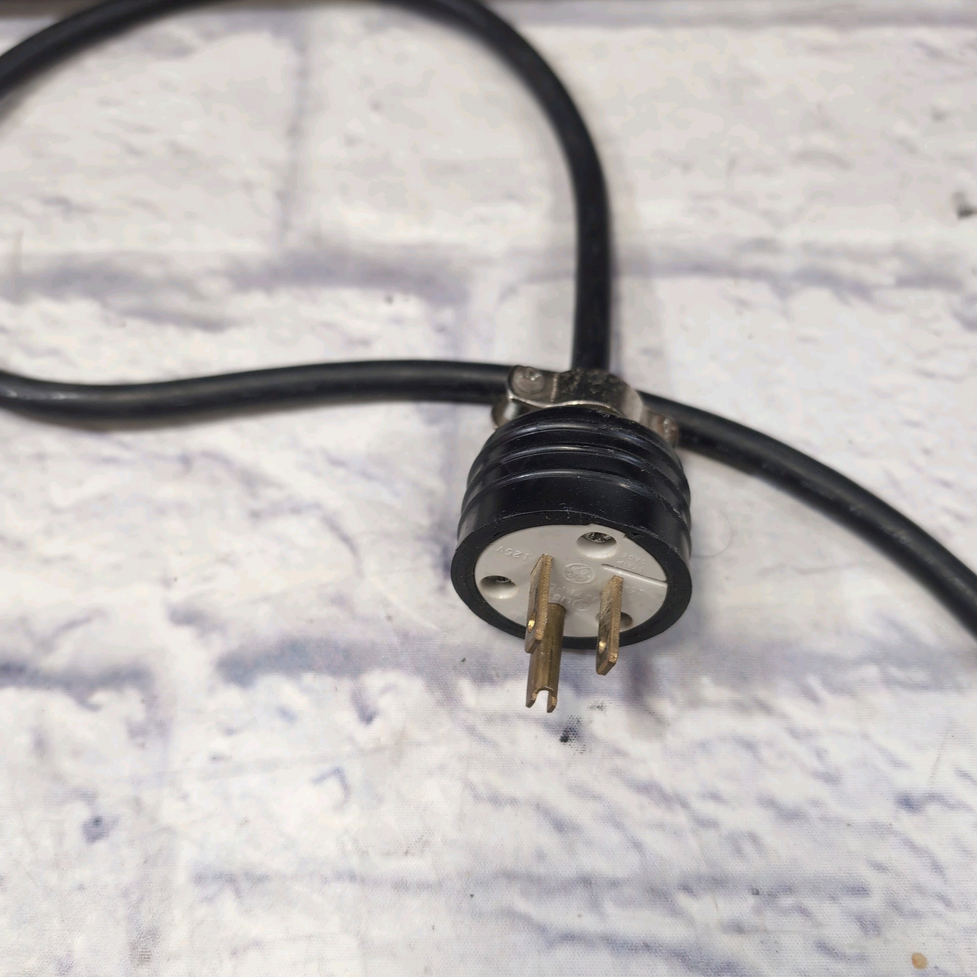 Crate B150 Bass Amp Head Rehoused in Stained Wood Cabinet