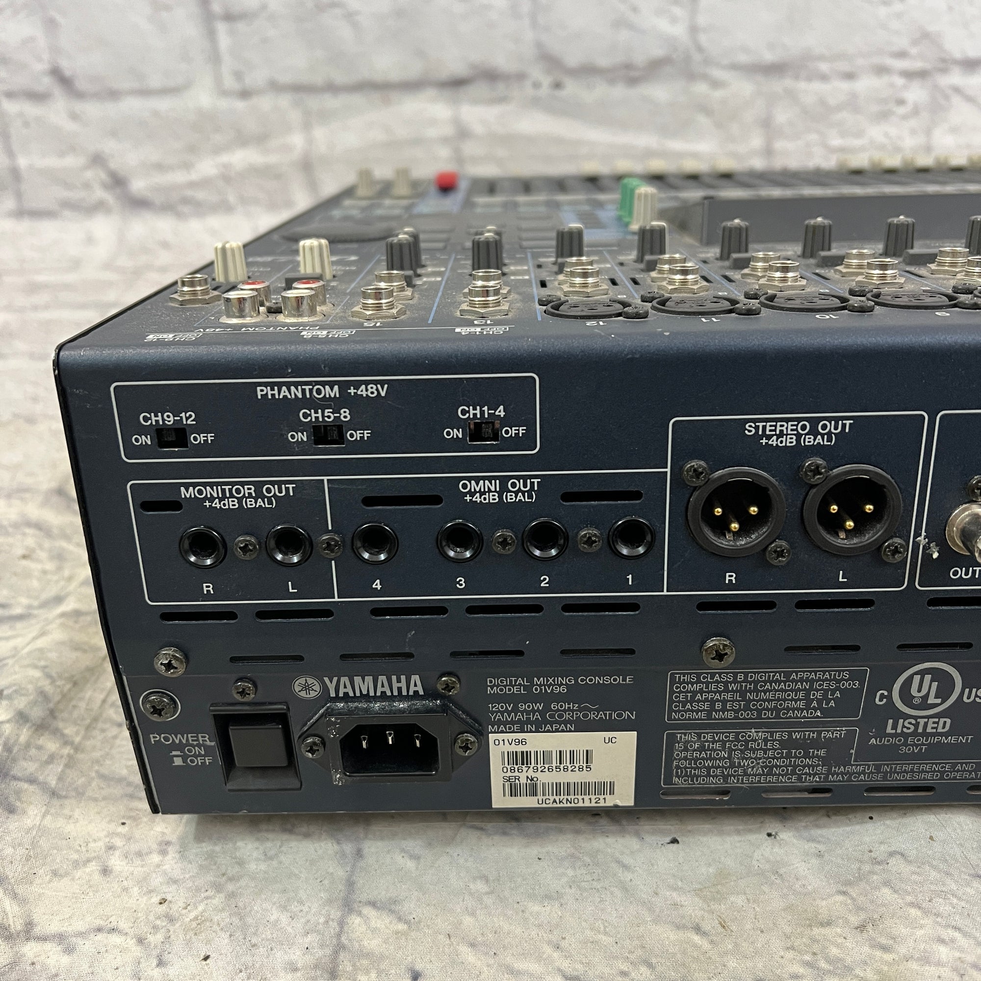 Yamaha O1V96 Mixer - Evolution Music