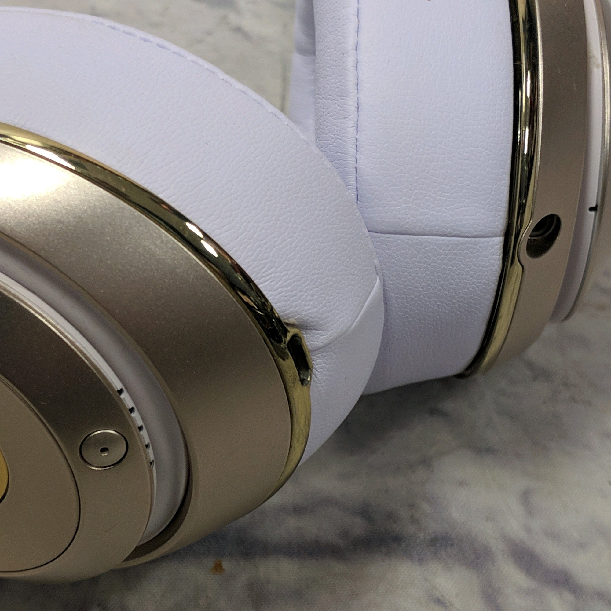 Beats by Dre Studio Over Ear Headphones Gold