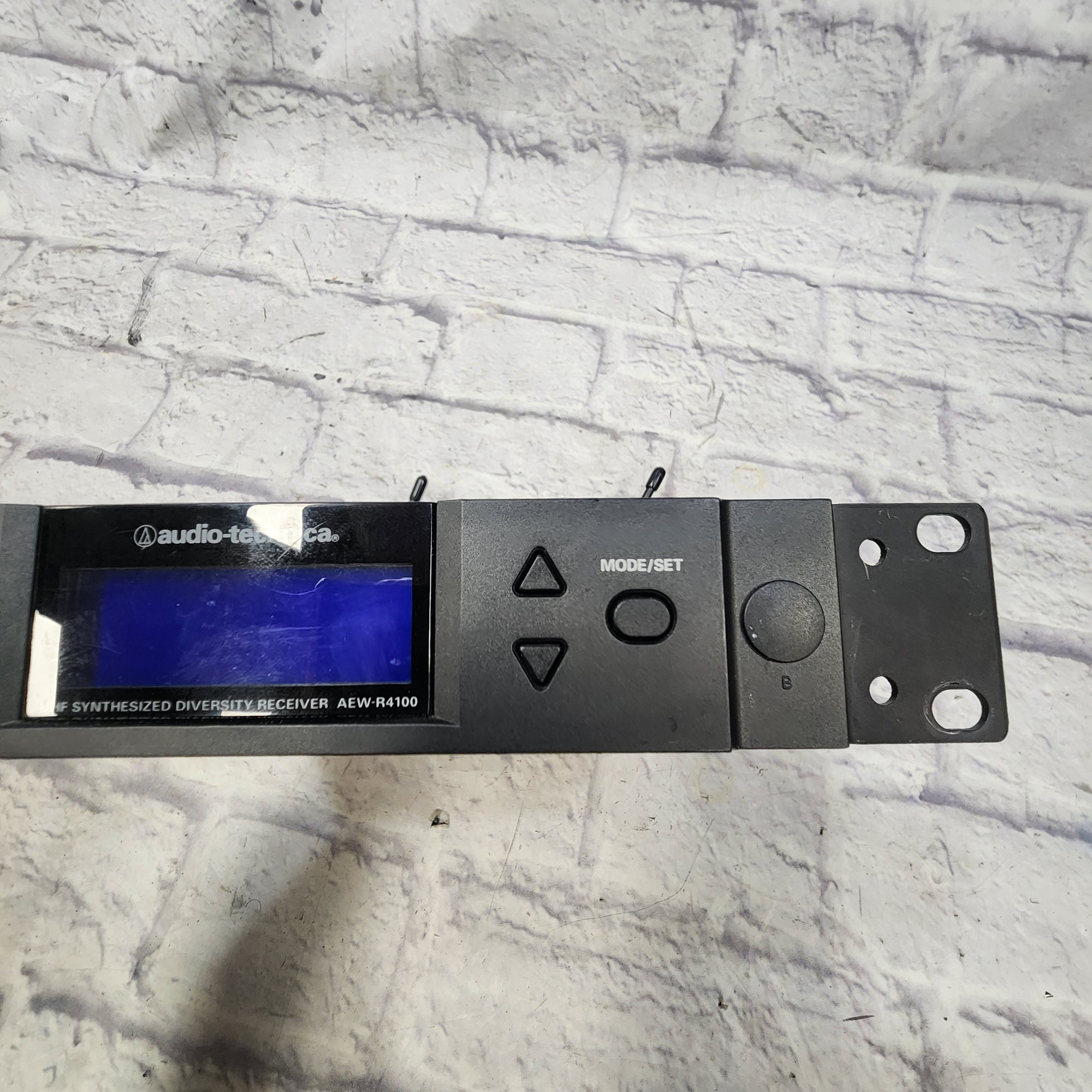 Audio Technica AEW-R4100 AEW-T1000 Wireless Outfit