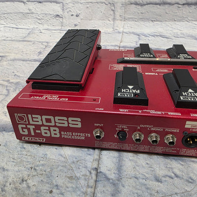 Boss GT-6B w/ Case Bass Multieffects Pedal