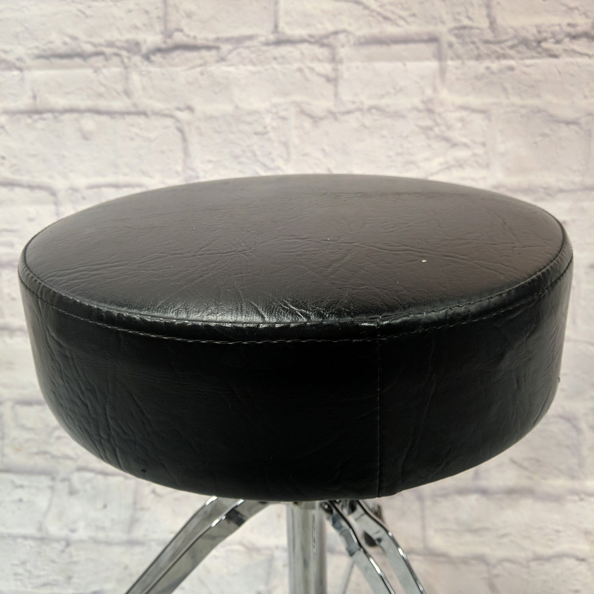 Unknown Drum Throne - Small Tear in Side of Seat