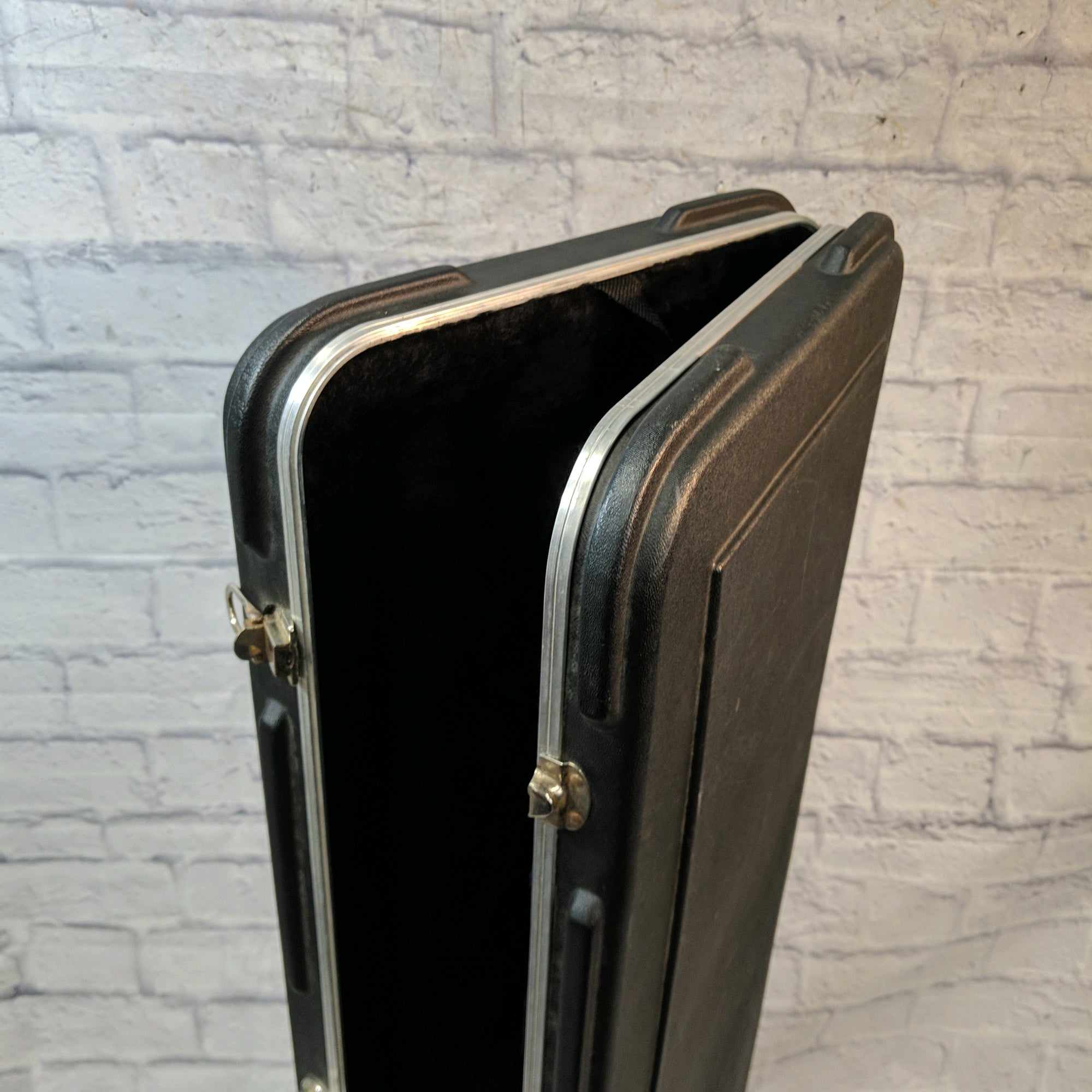 SKB Molded Stratocaster Case AS-IS