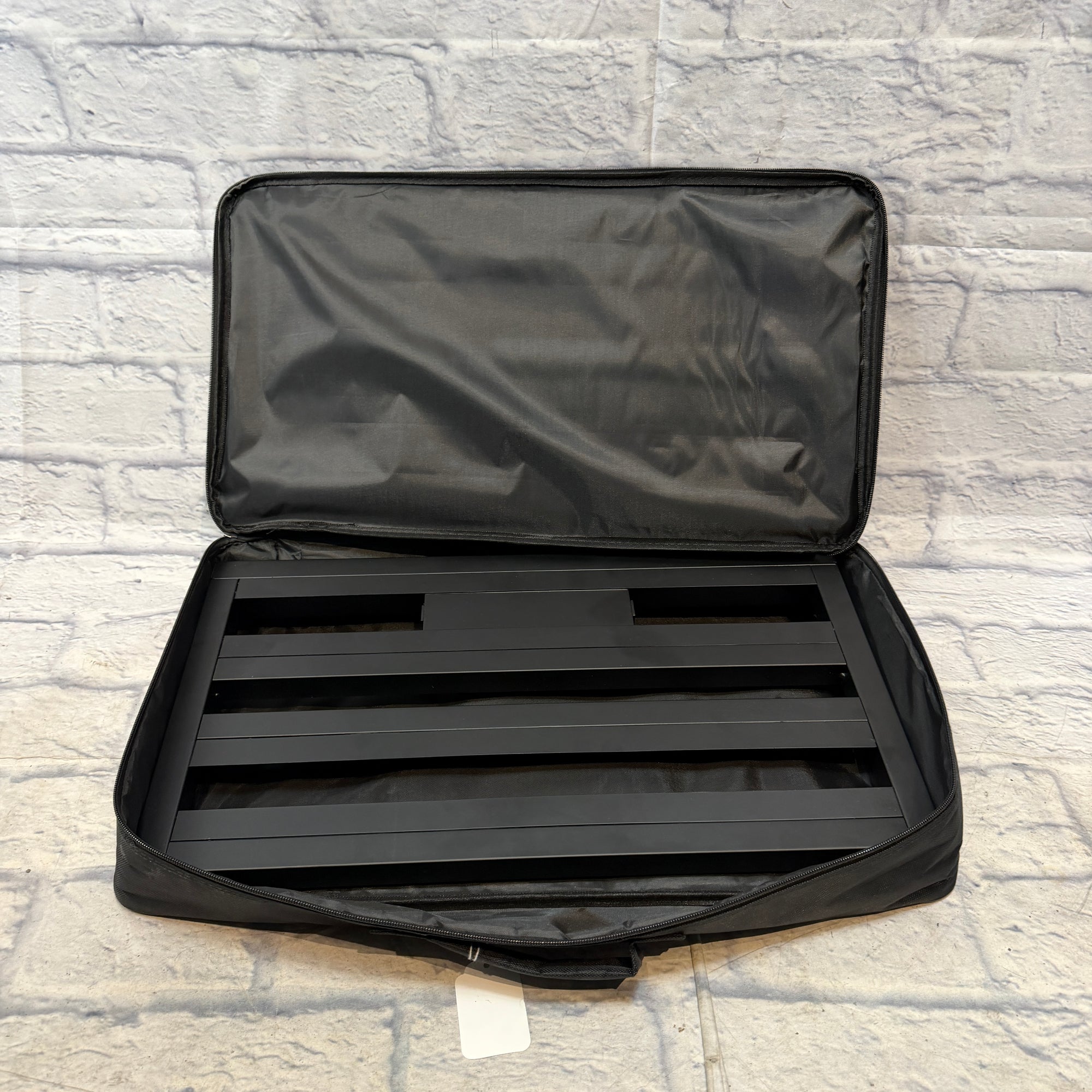 Unknown Pedalboard 22" x 12.5" w/ Bag