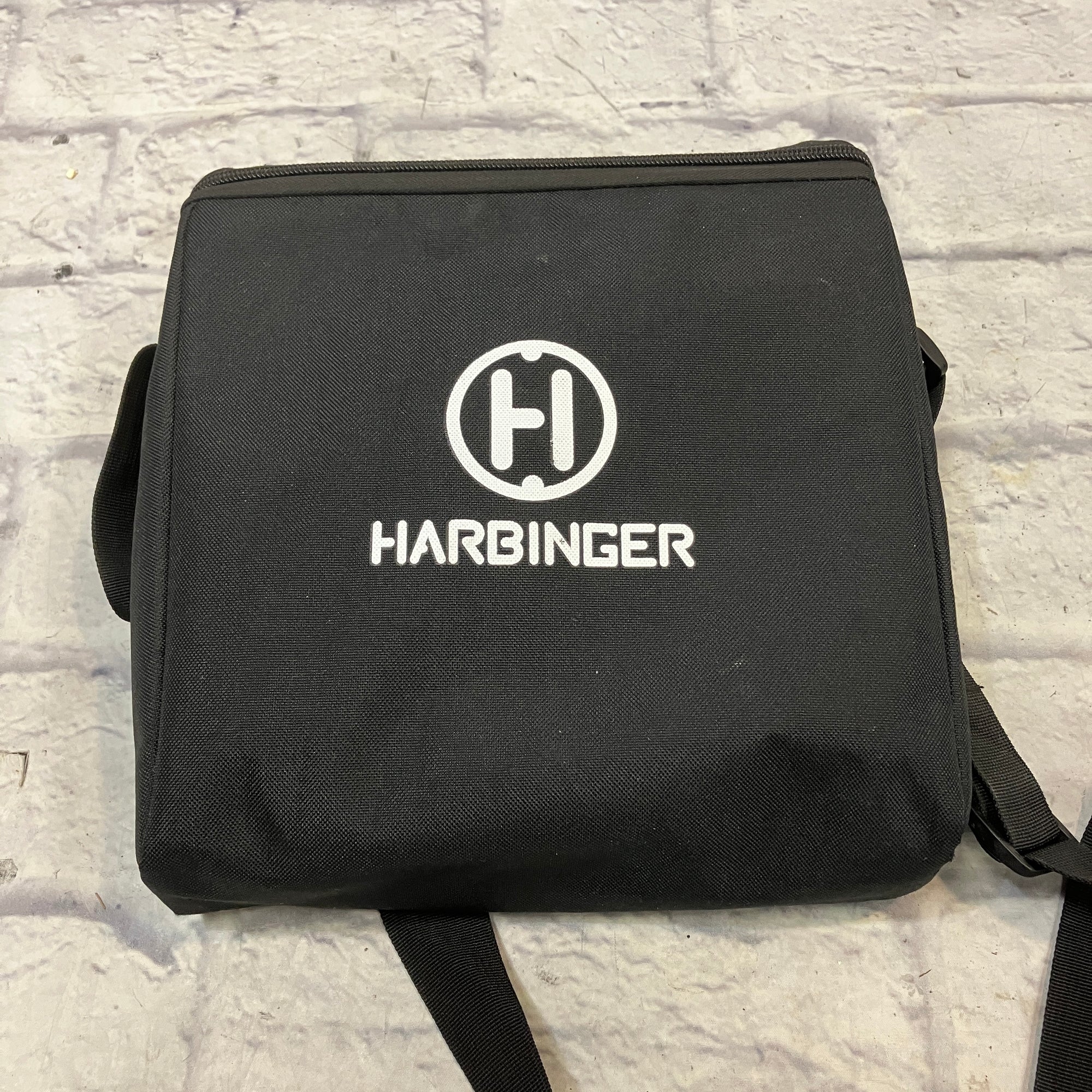 Harbinger M200-BT 4 Channel Mixer with Bluetooth and Carry Bag
