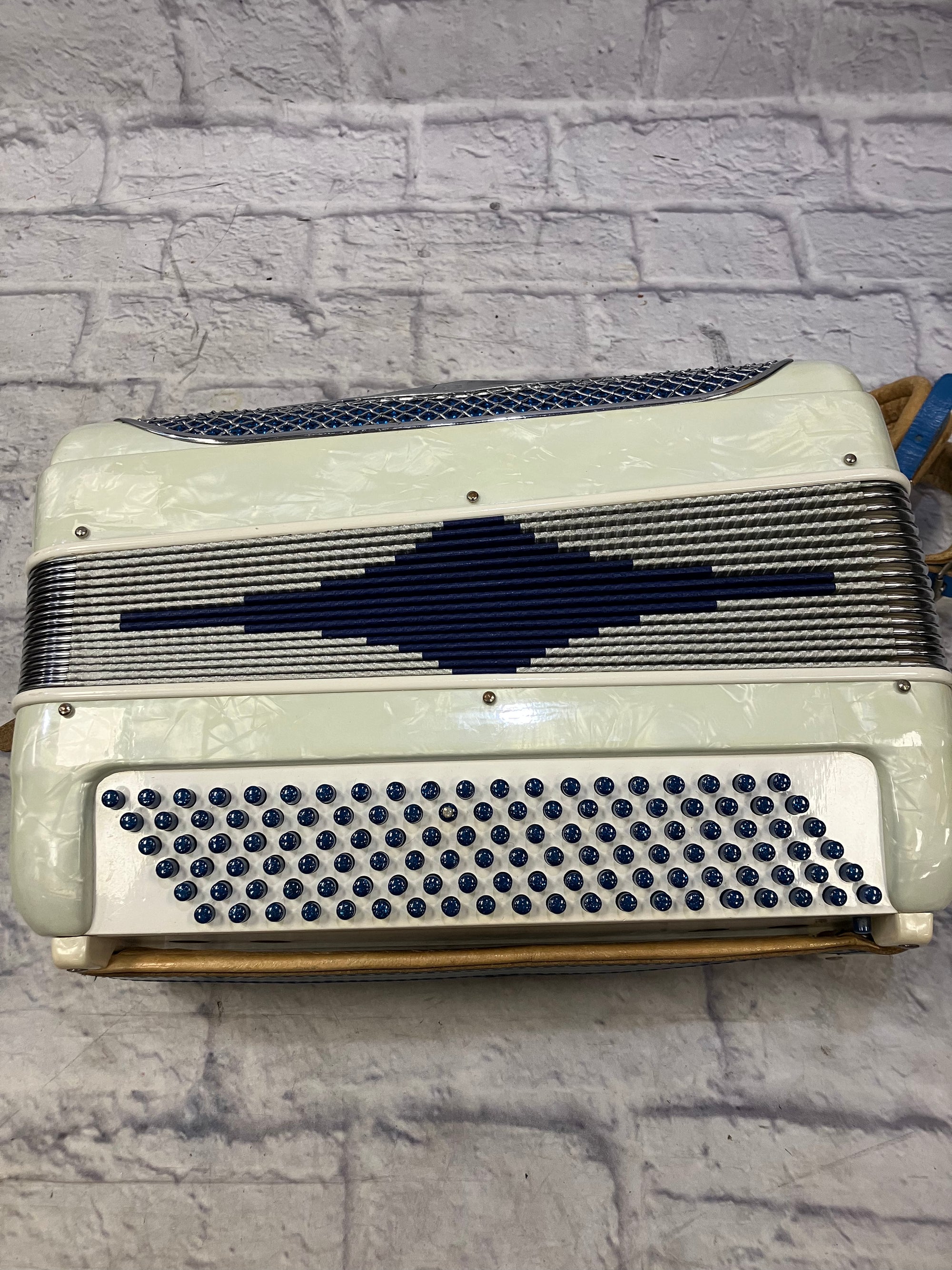 Vintage Italian Accordion Model C10 White with Blue Sparkle Keys