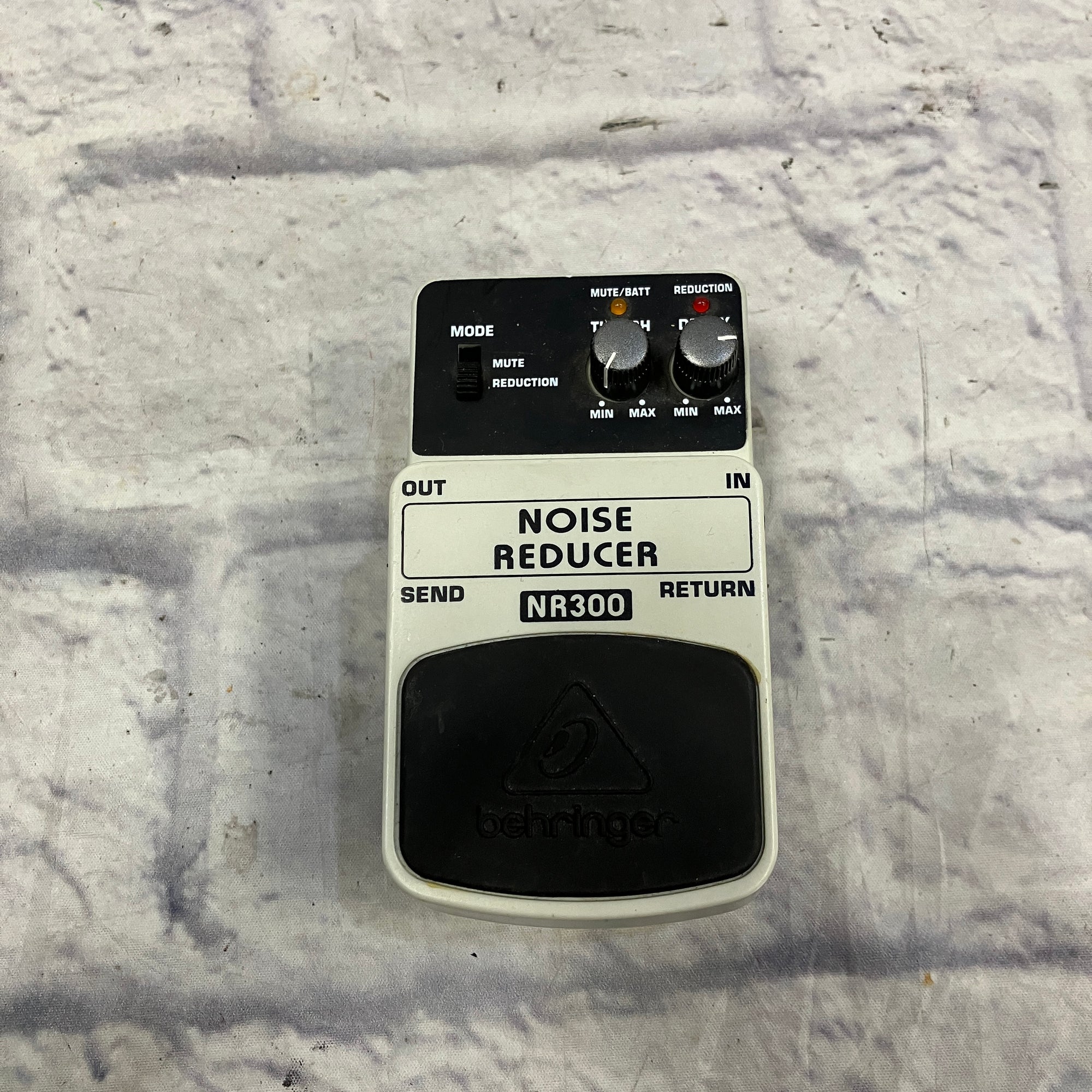 Behringer NR300 Noise Reducer Gate Pedal