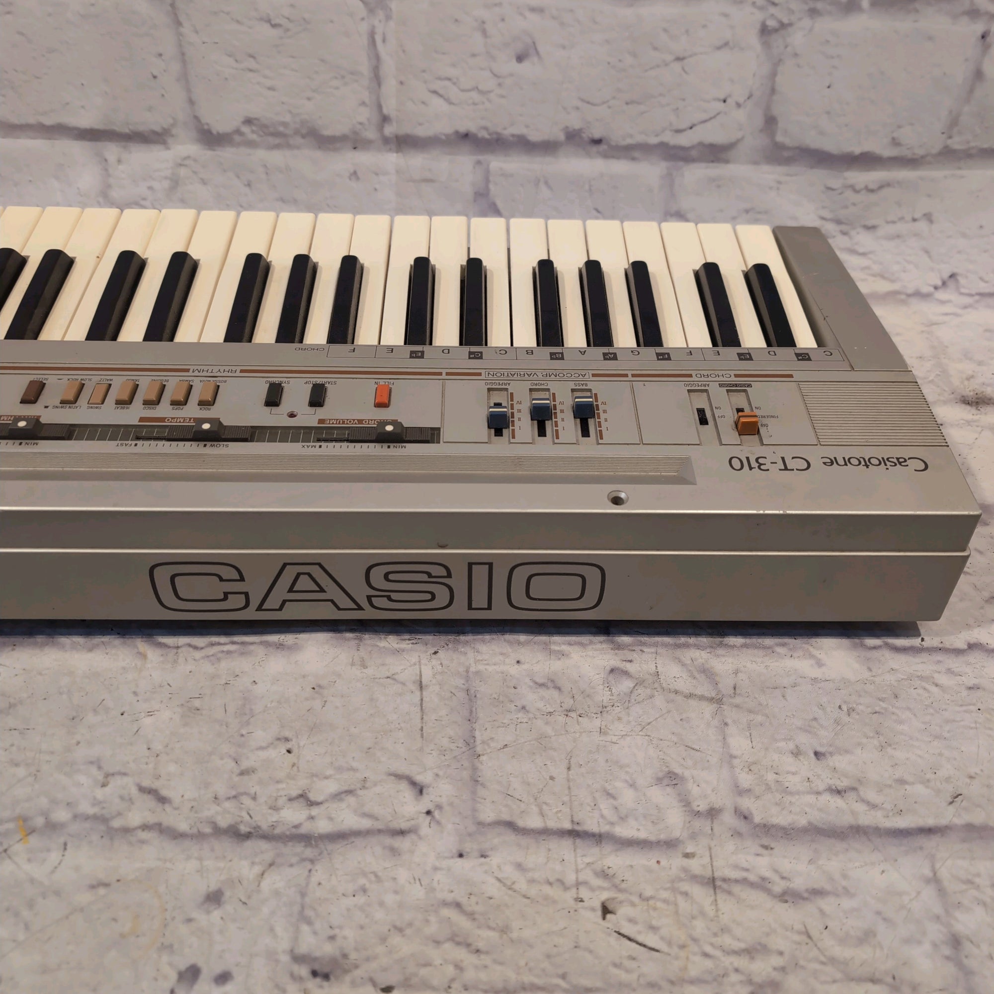 Vintage Casio CT-310 Casiotone 49-Key Synthesizer 1980s