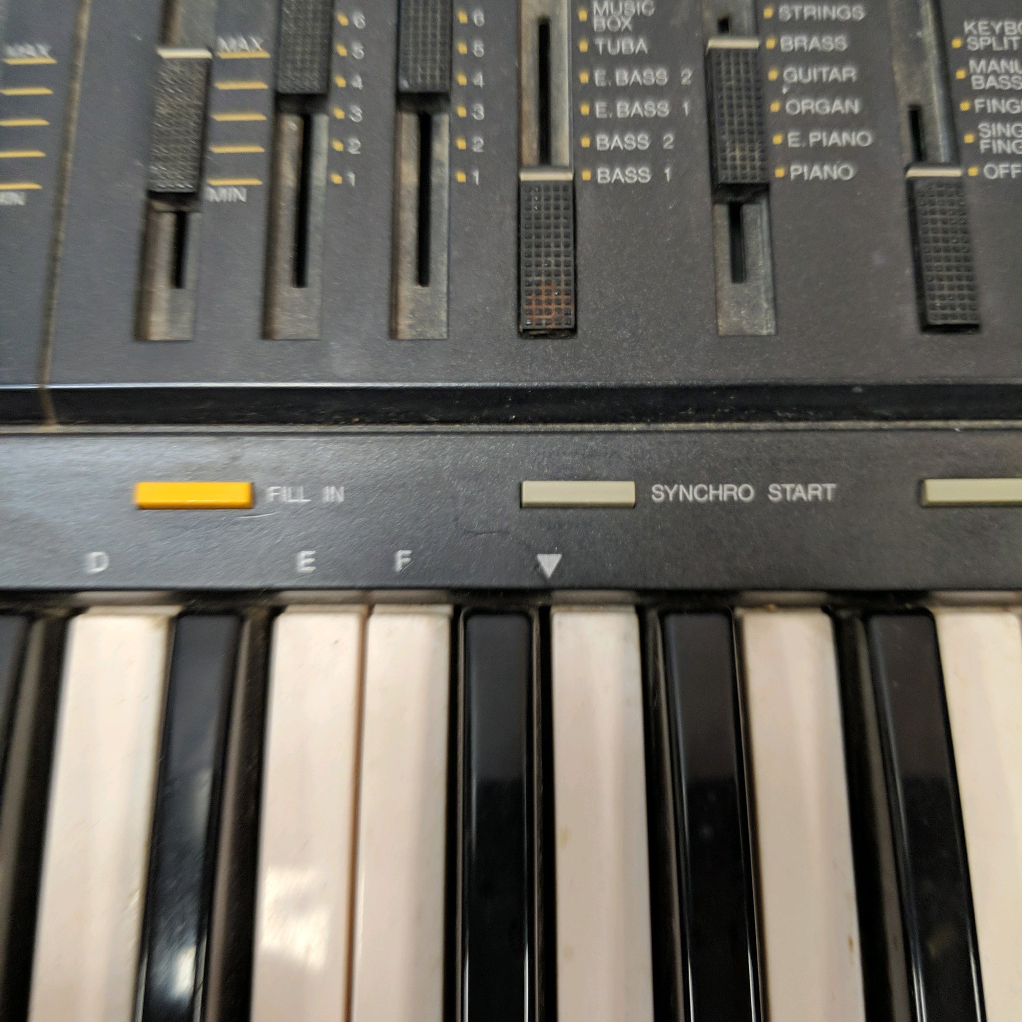 Yamaha PSR-36 FM Synthesizer Keyboard
