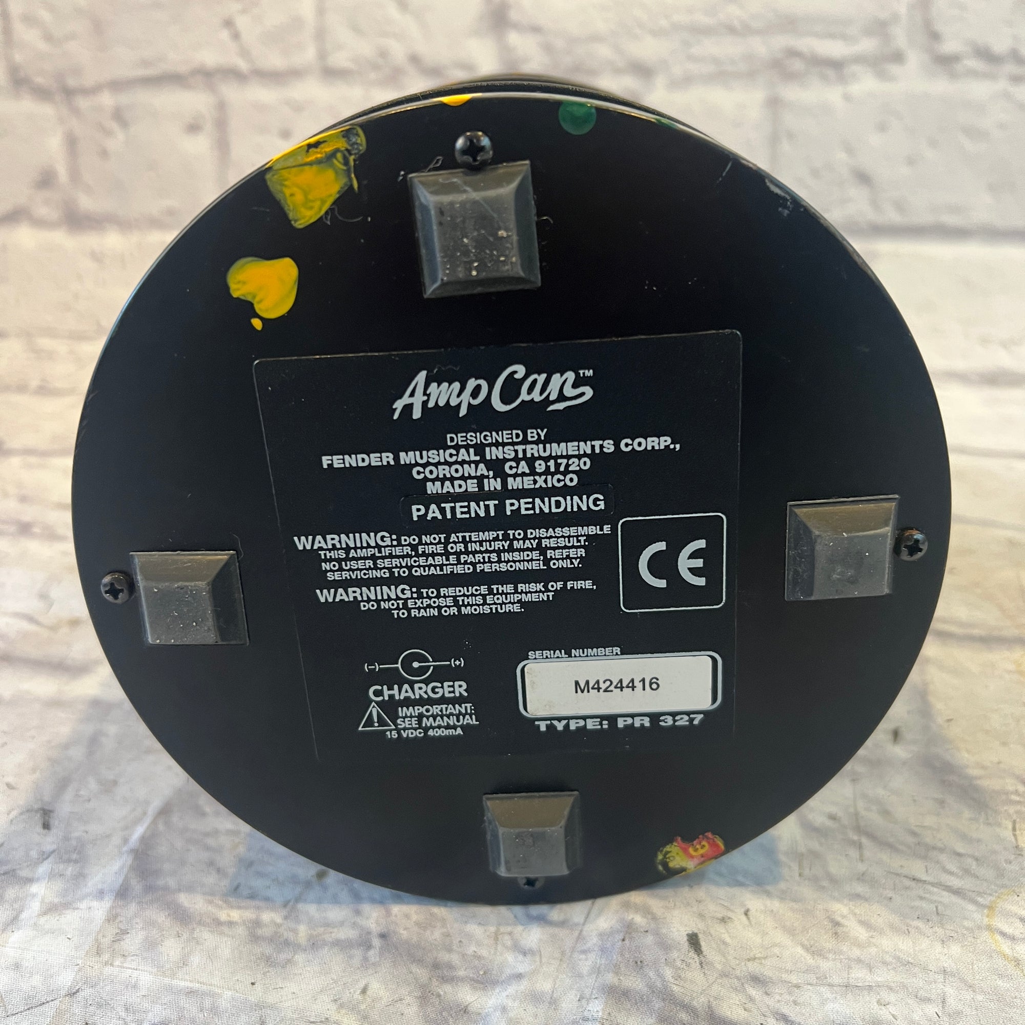 Fender Amp Can 2 Channel 15 Watt Combo Amp with Power Supply.