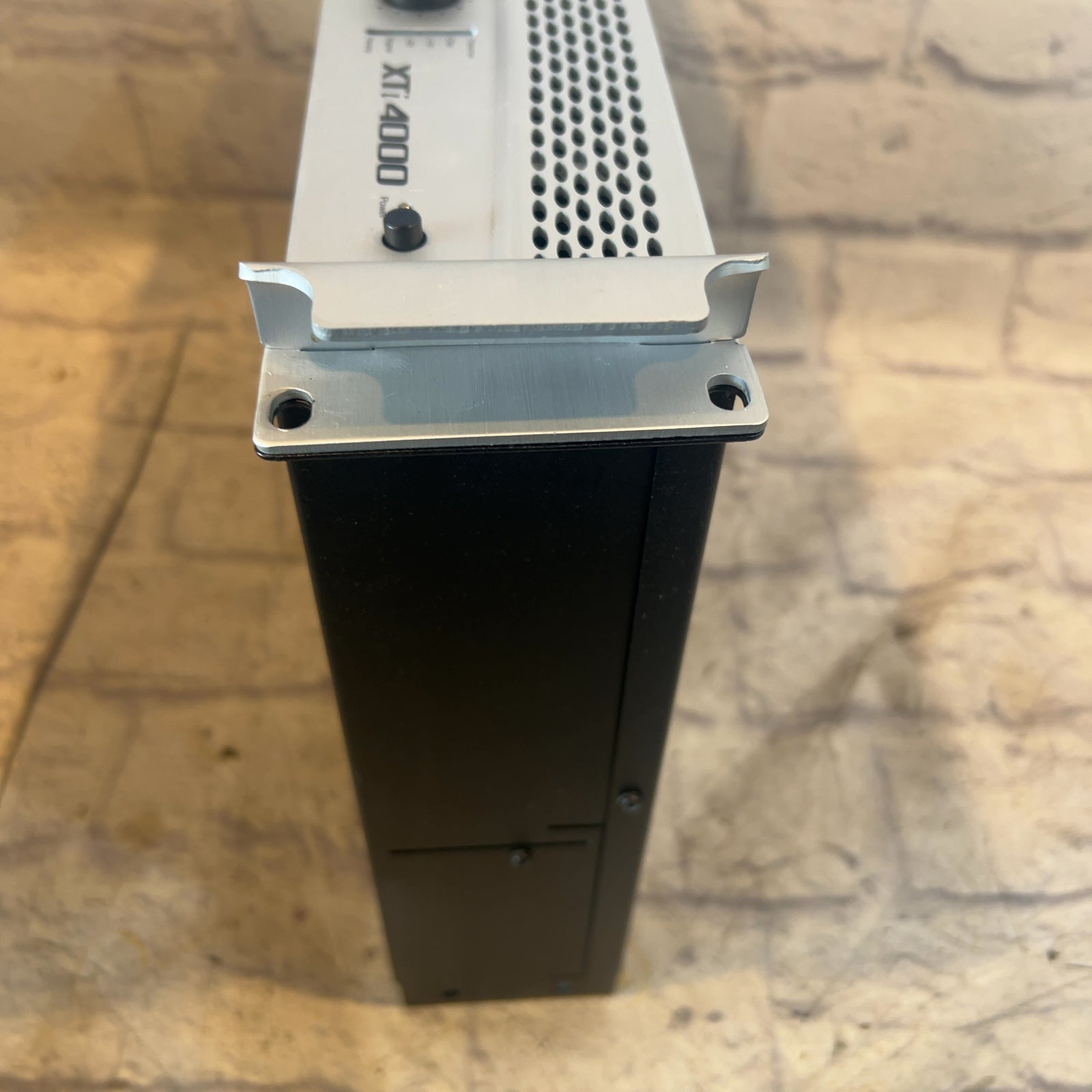 Crown XTI4000 Power Amp