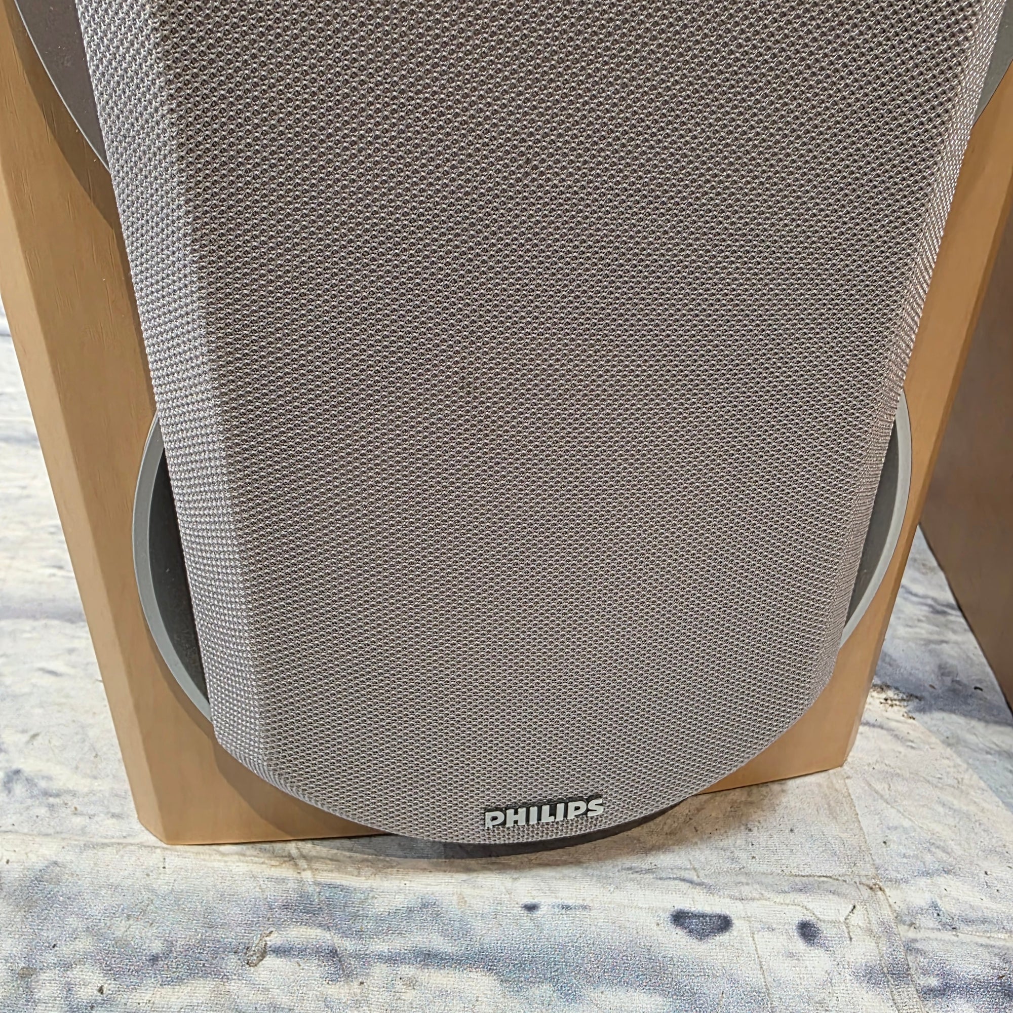 Philips Unknown Bookshelf Speakers With Speaker Wire