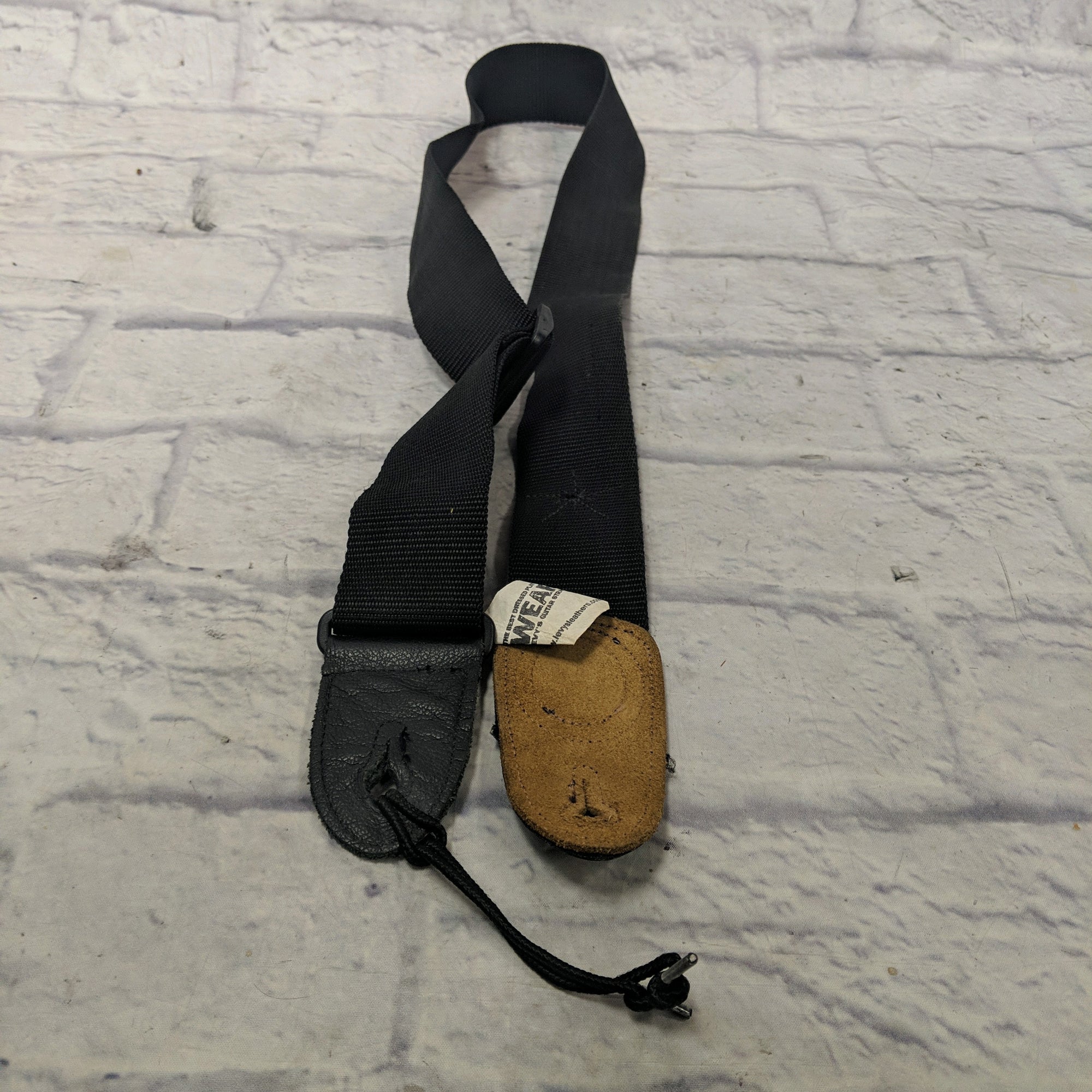 Levy's Black Strap With Red Star Strap