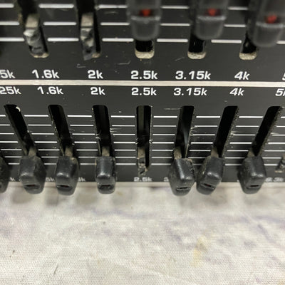 Behringer Ultragraph Pro Rack EQ