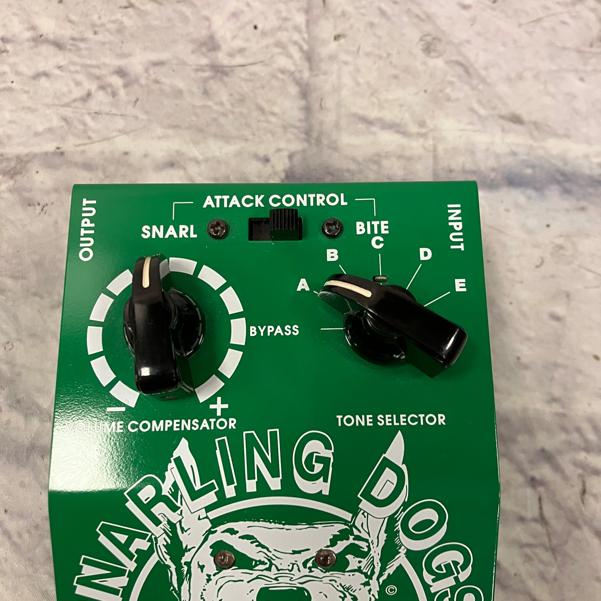 Snarling Dogs Very-Tone Dog Effects Pedals