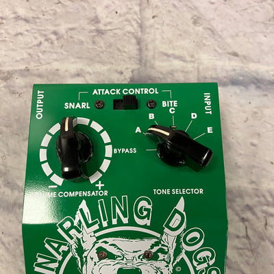 Snarling Dogs Very-Tone Dog Effects Pedals