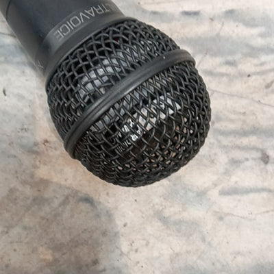 Behringer XM8500 Microphone
