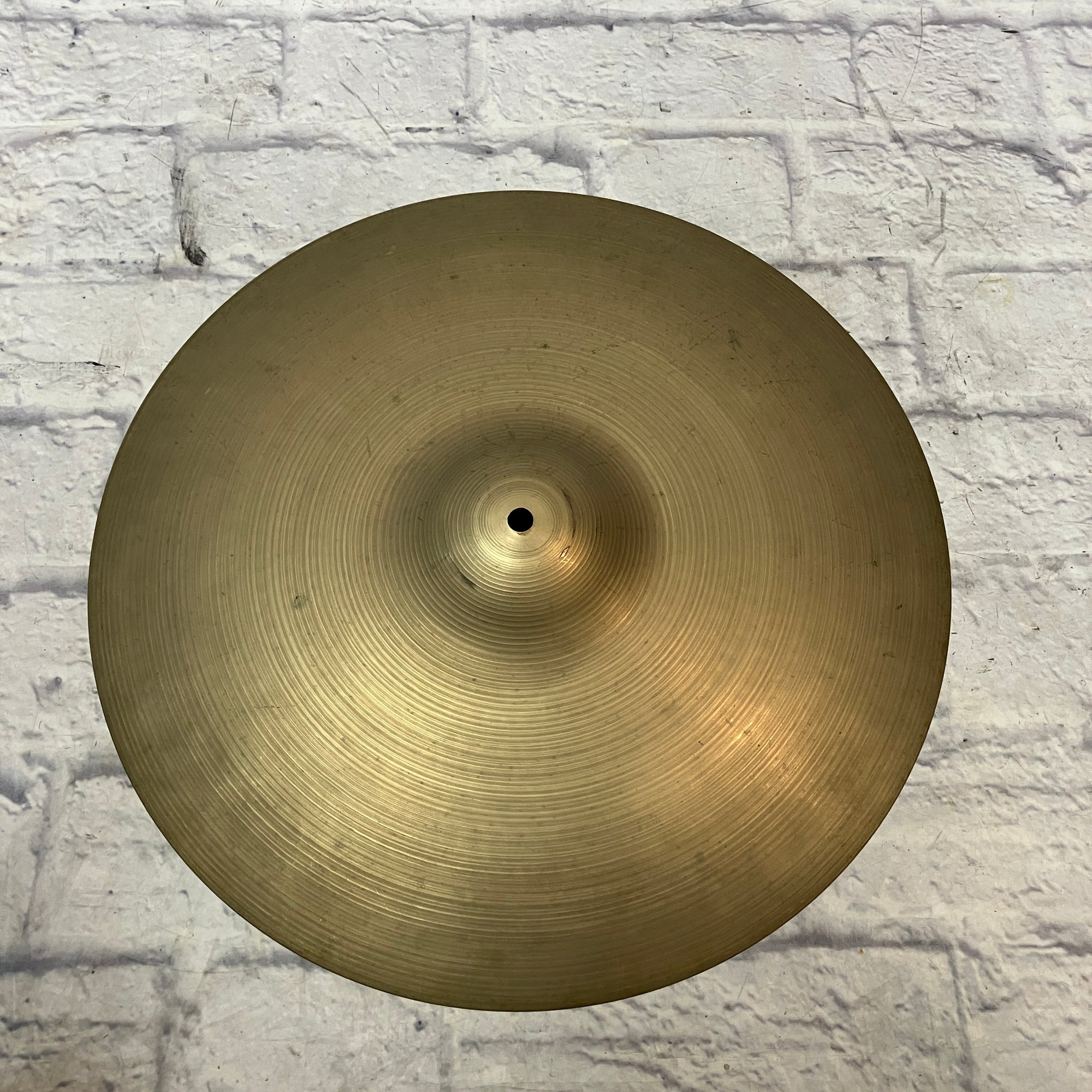 Zildjian 18 Inch Cymbal