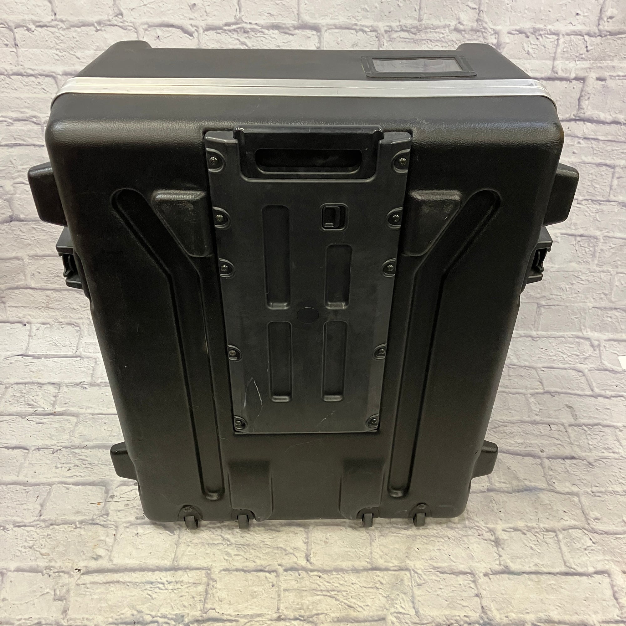 SKB Lighting Case with Telescoping Handle and Wheels