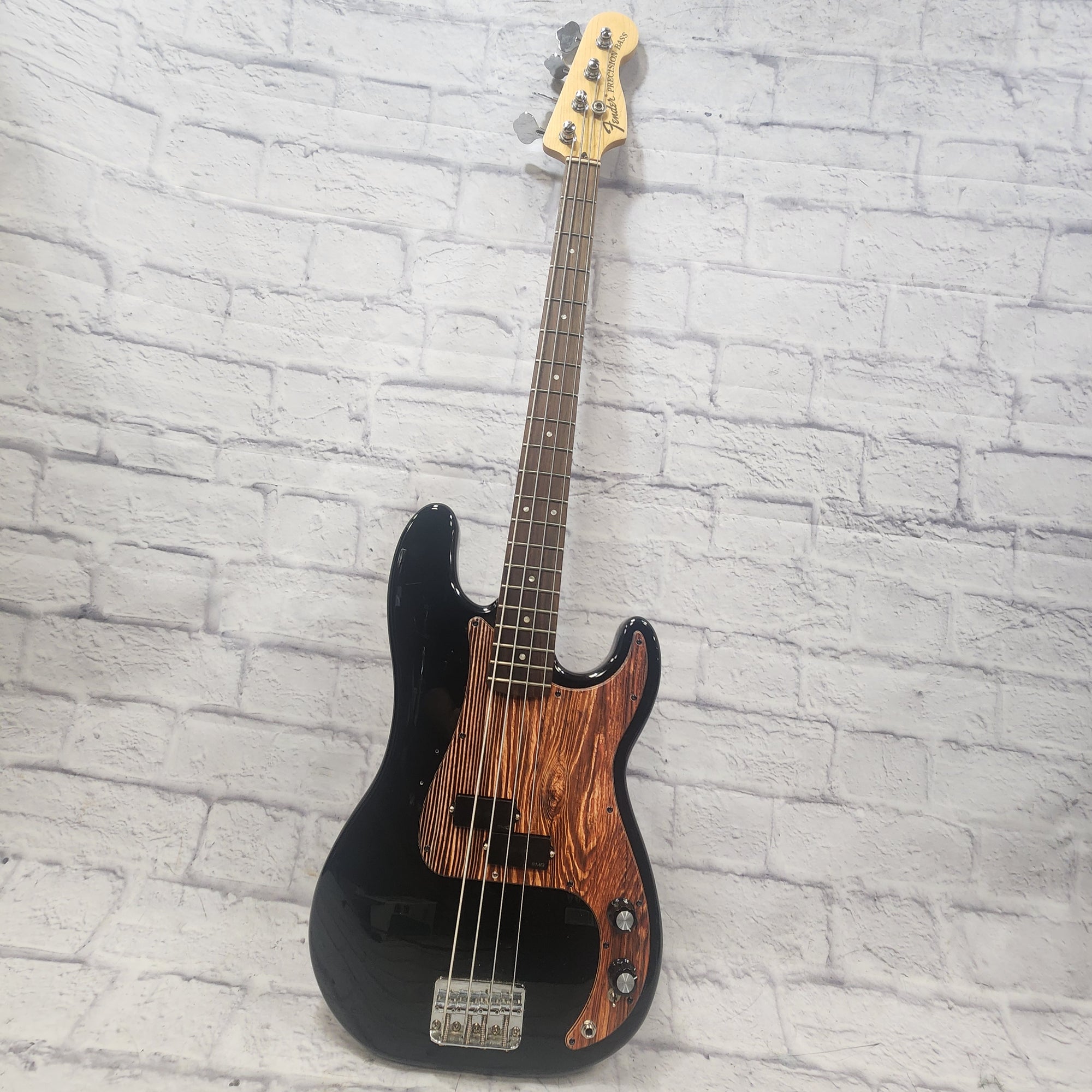 Squier Vintage Modified P-Bass Modified - Evolution Music