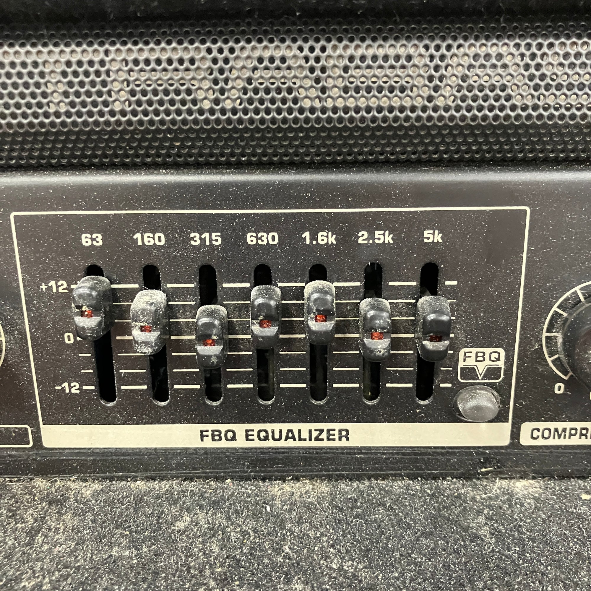 Behringer BXL3000A  Bass Guitar Amp AS IS - No Grill