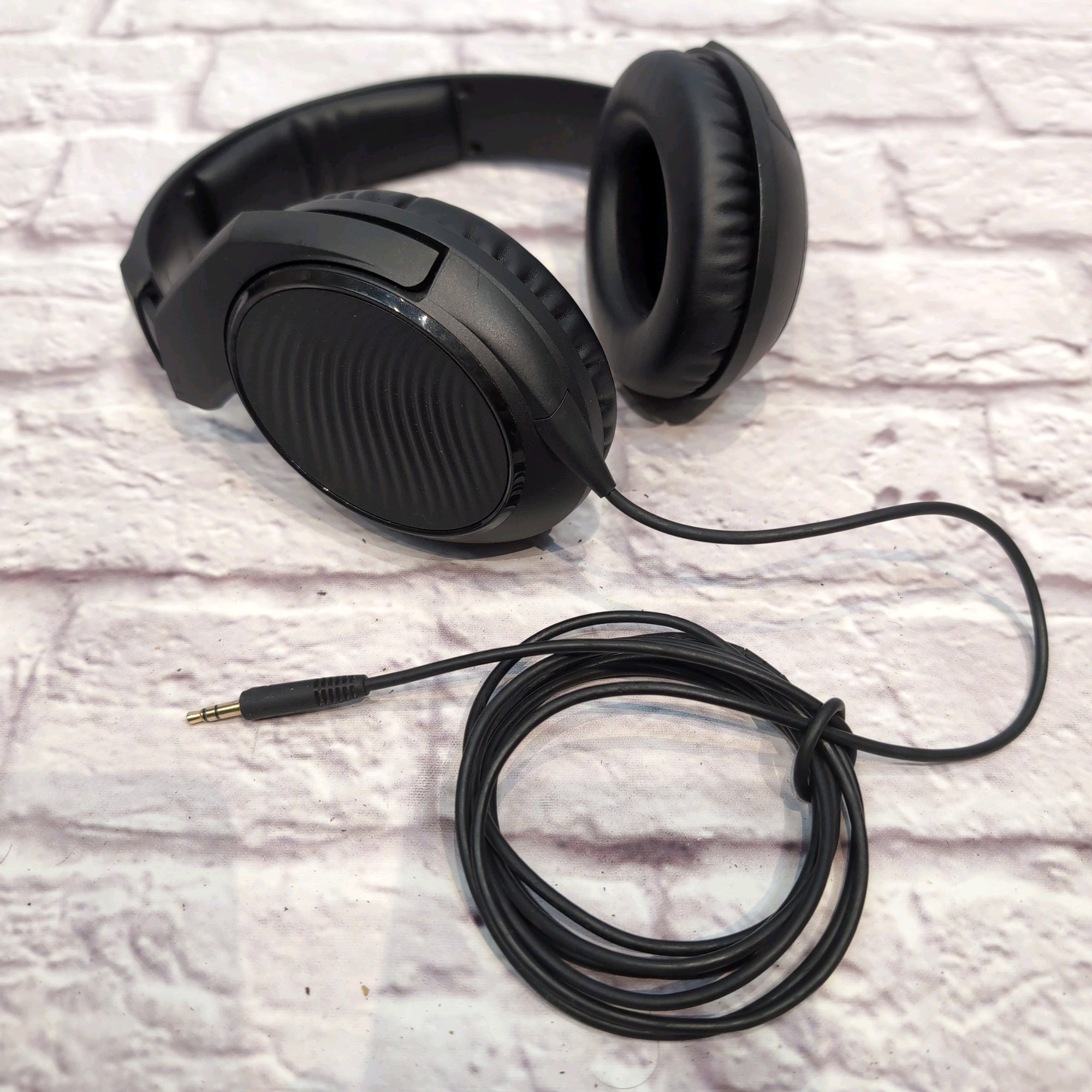 Sennheiser HD 200 Pro Studio Headphones