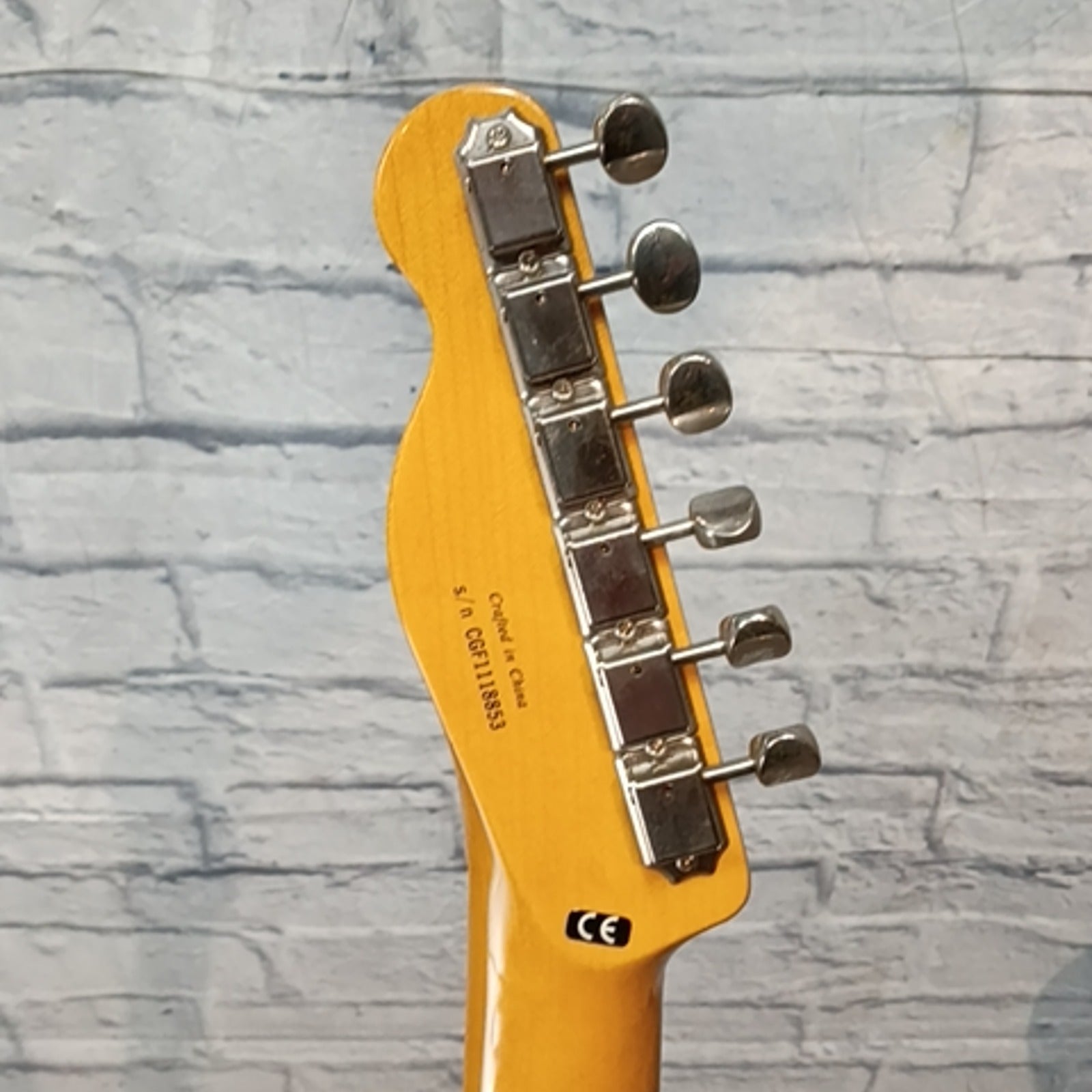 Fender Modern Player Telecaster Sunburst Electric Guitar