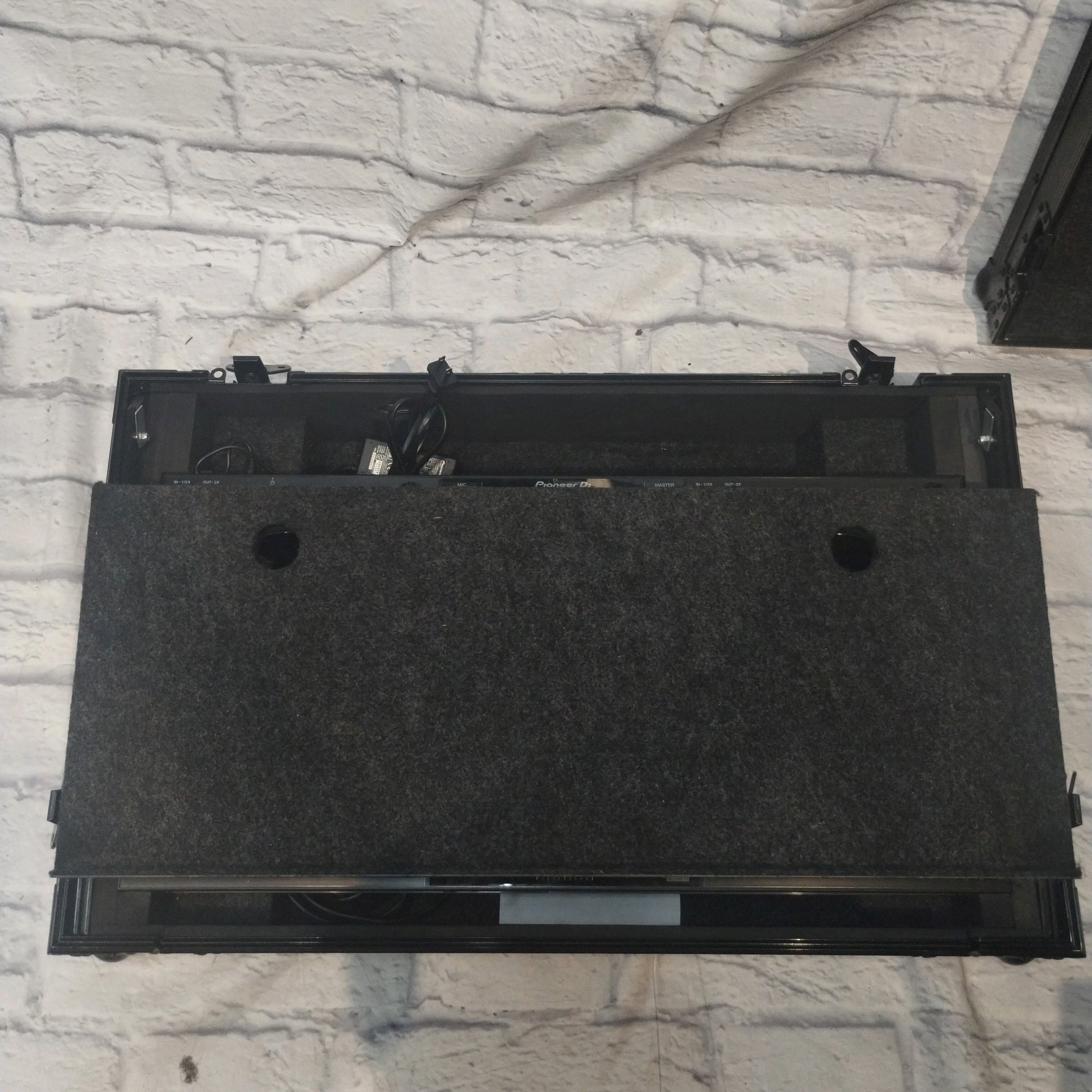 Pioneer DDJ-1000 4 Channel Rekordbox DJ Controller and Odyssey Case