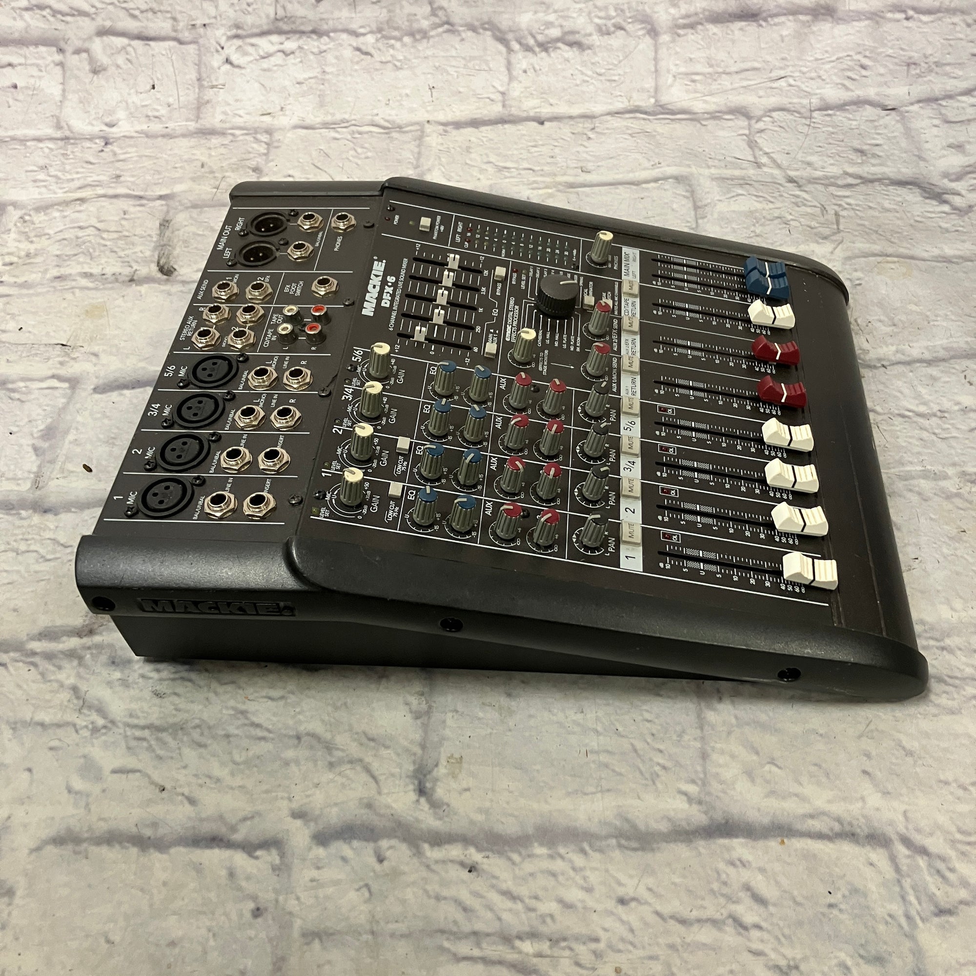 Mackie DFX-6 Four Channel Mixer