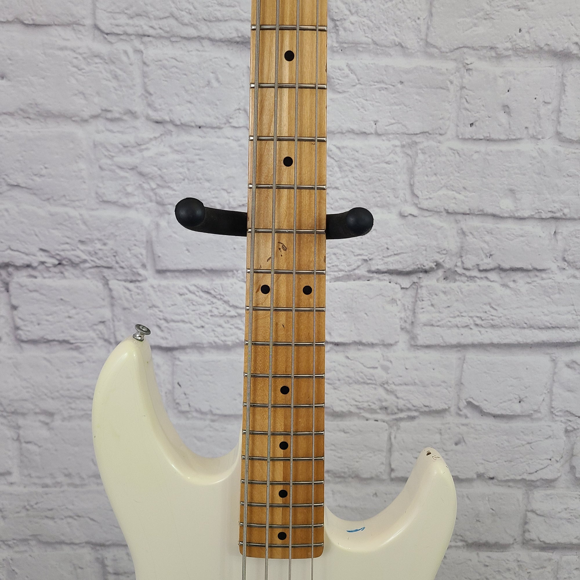 Peavey Foundation 4 String Bass Guitar