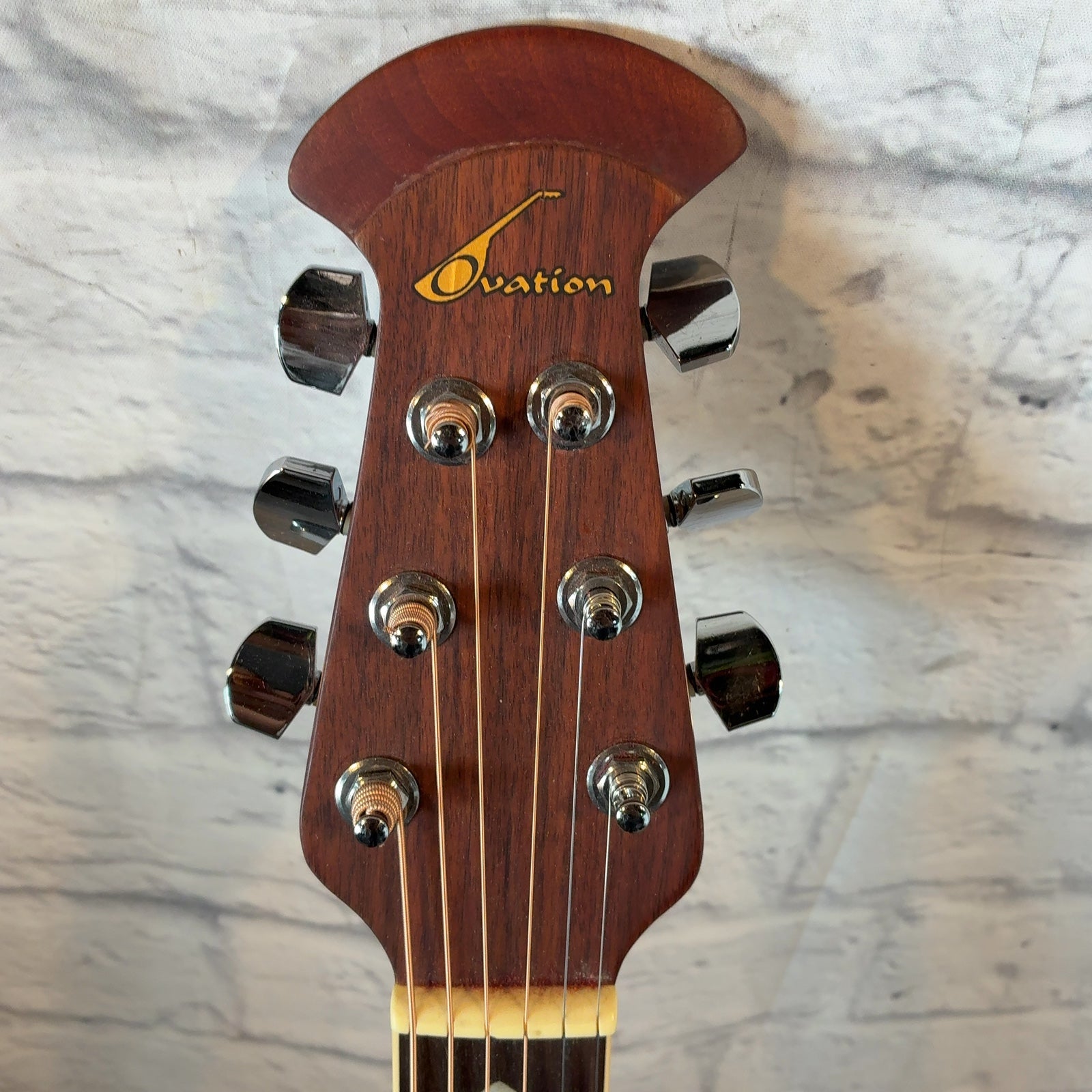 Ovation cc157 Acoustic Guitar