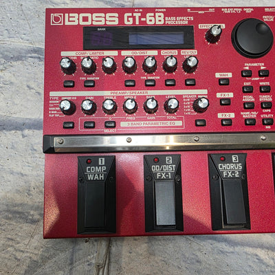 Boss GT-6B w/ Case Bass Multieffects Pedal