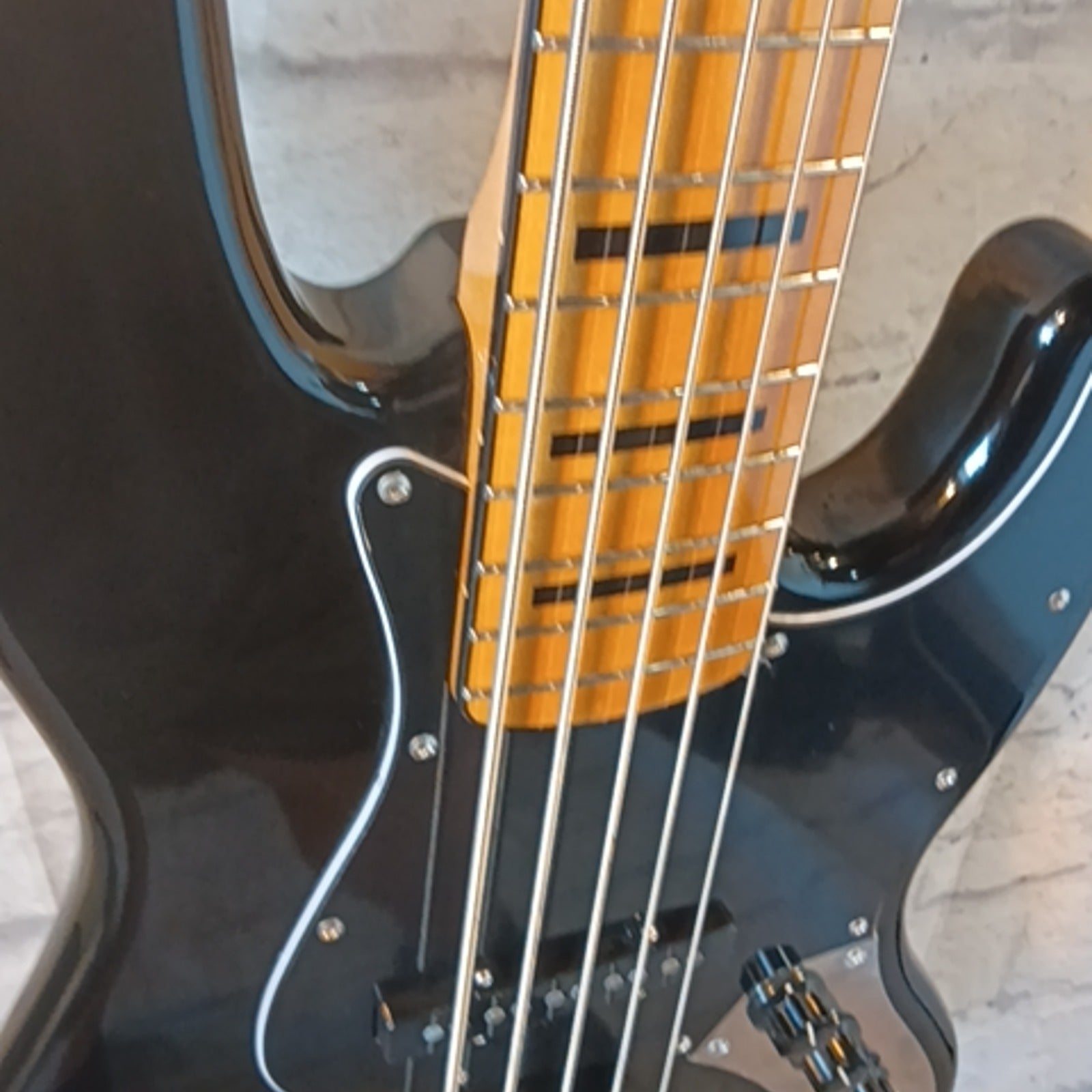 Squier Classic Vibe 70's 5 String Bass 5 String Bass Guitar