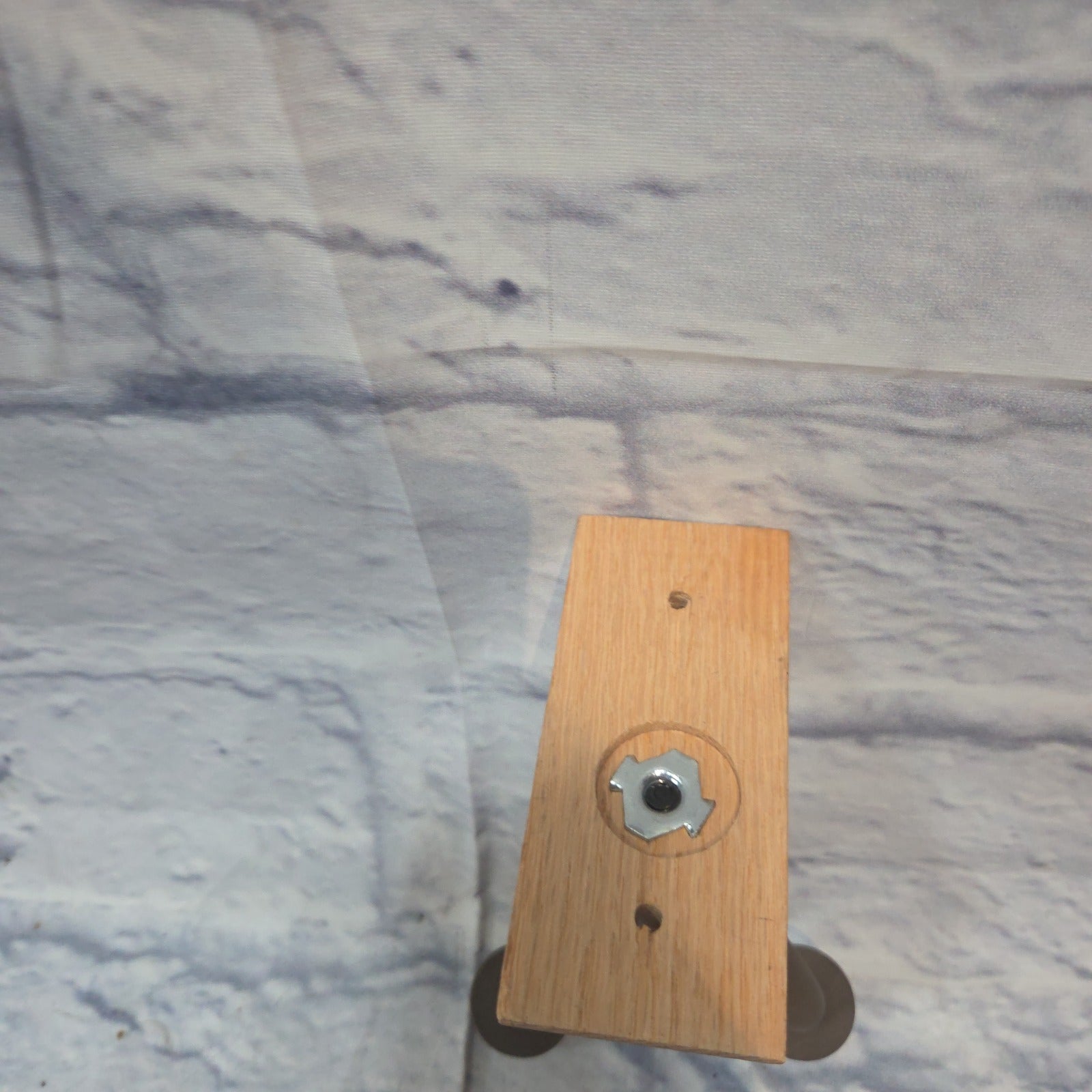 String Swing Wall Mount Guitar Holder Stand