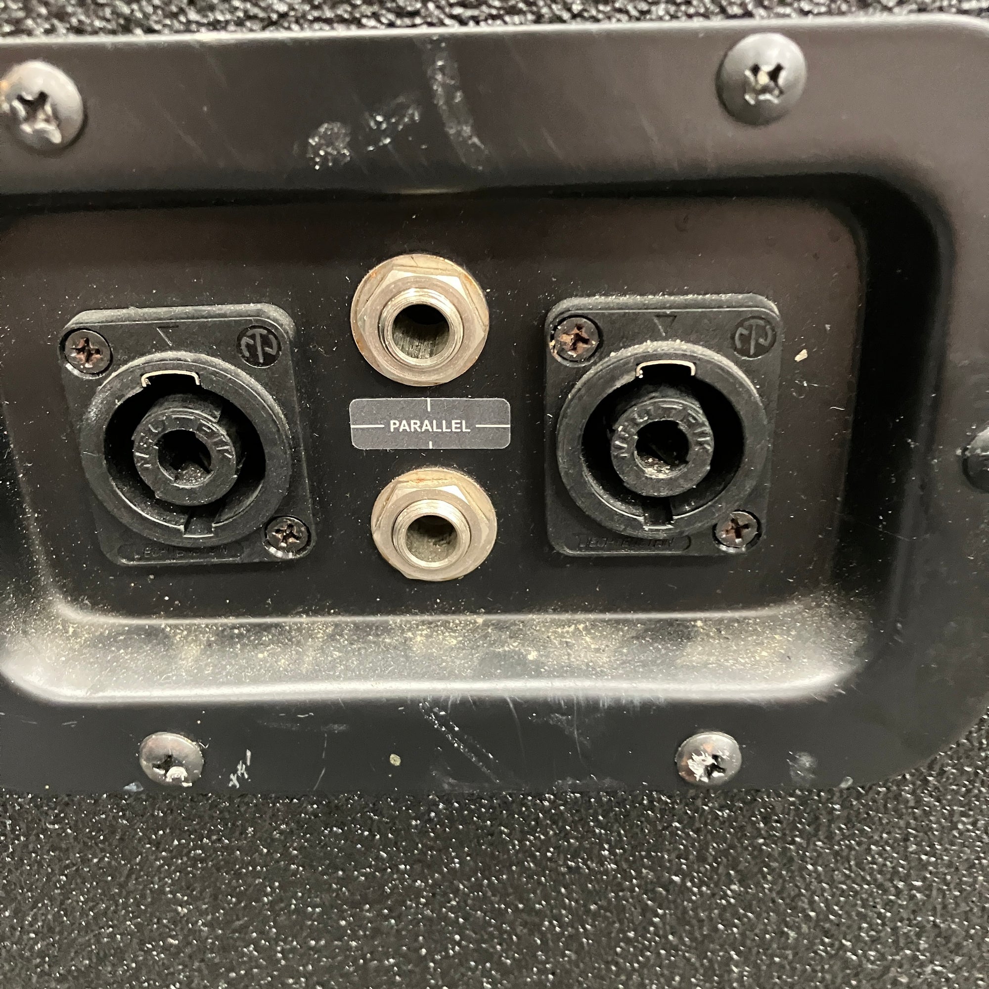 Yamaha CW118 18 Passive Subwoofer