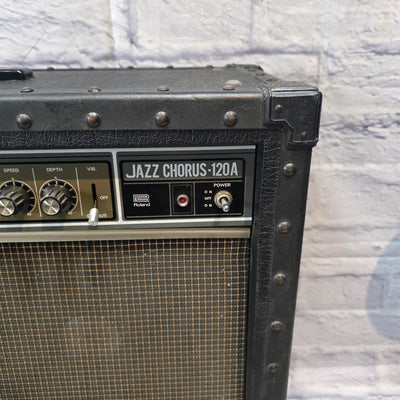 Vintage 1980 Roland Jazz Chorus 120 Guitar Combo Amp