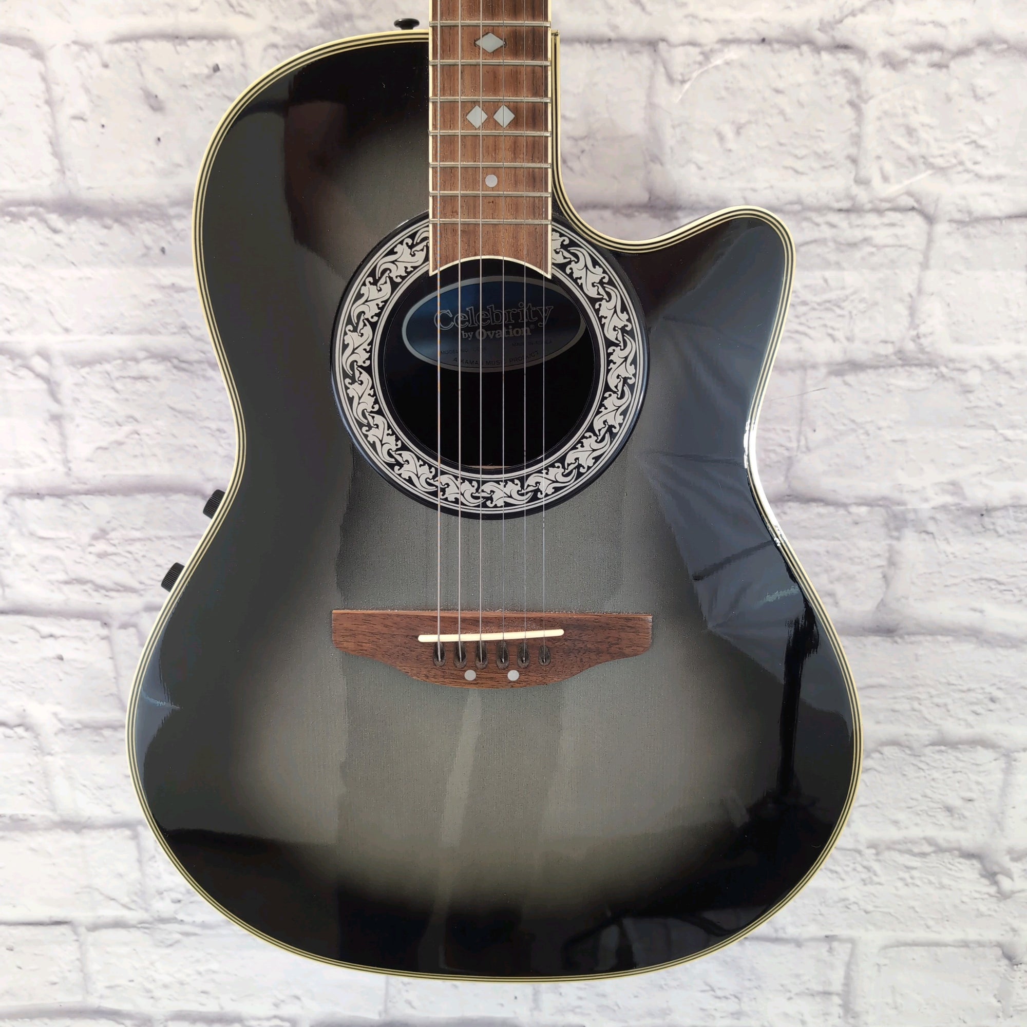 Ovation Celebrity CC68 Acoustic Guitar w OHSC
