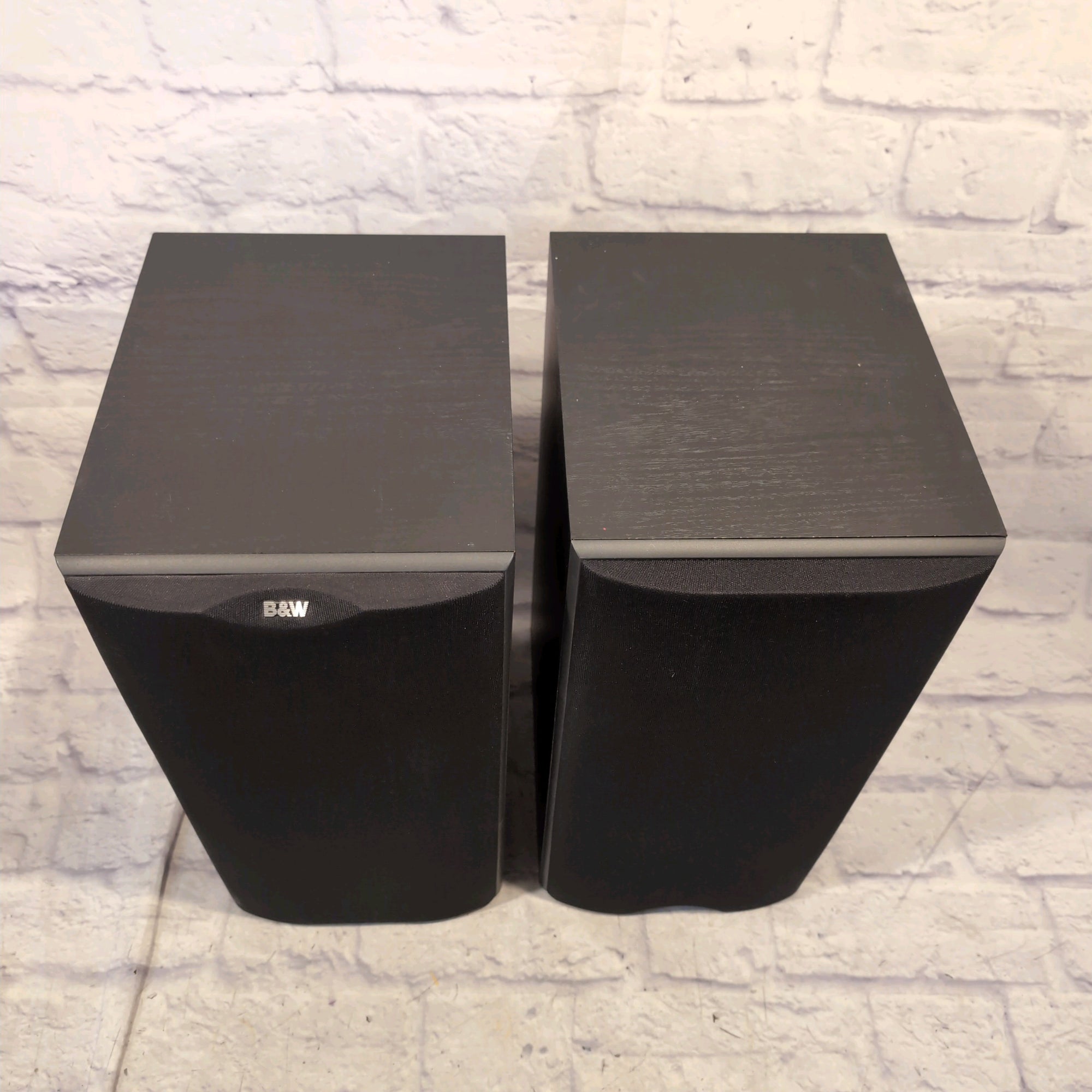 Bowers and Wilkins DM602 S2 Home Audio Speaker Pair