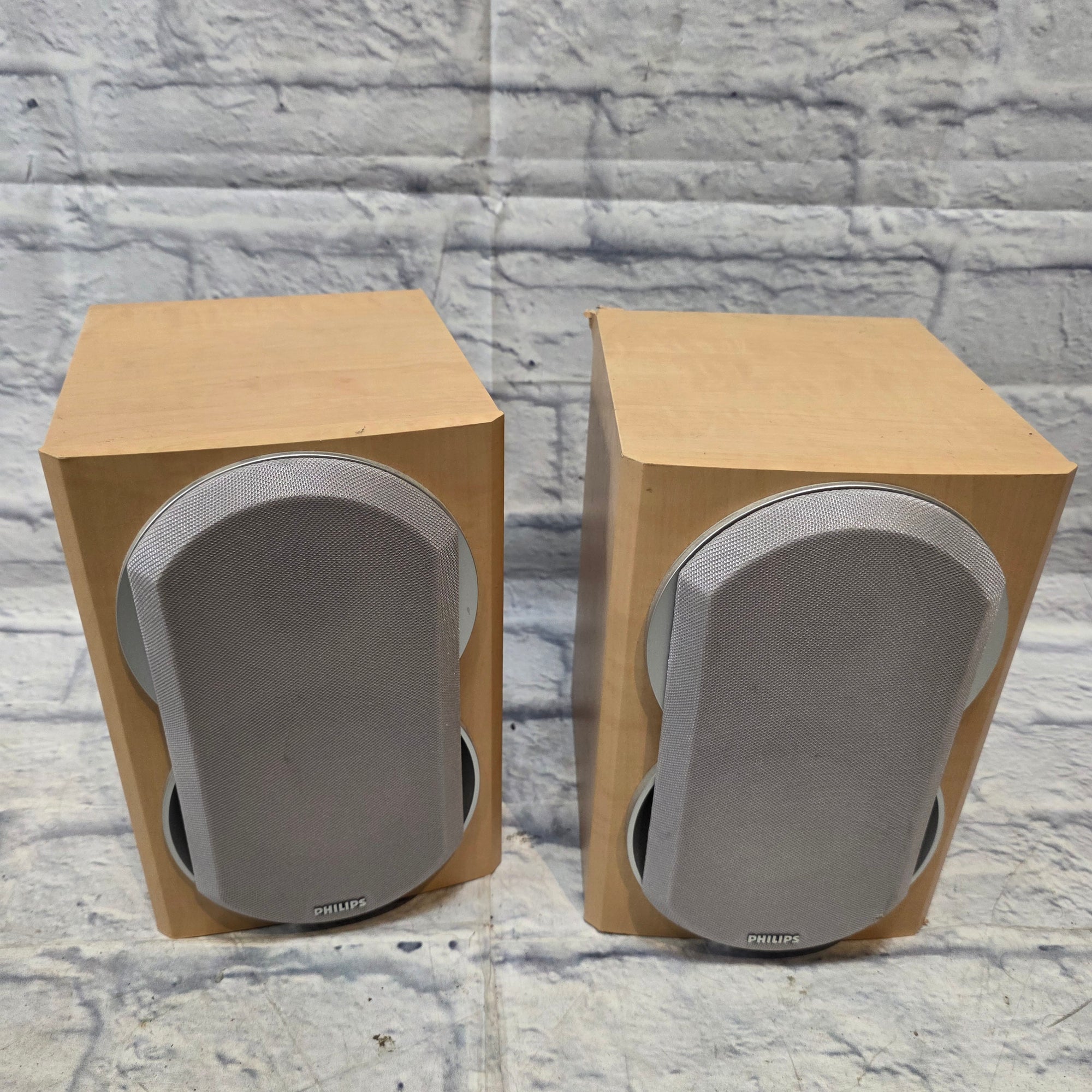 Philips Unknown Bookshelf Speakers With Speaker Wire