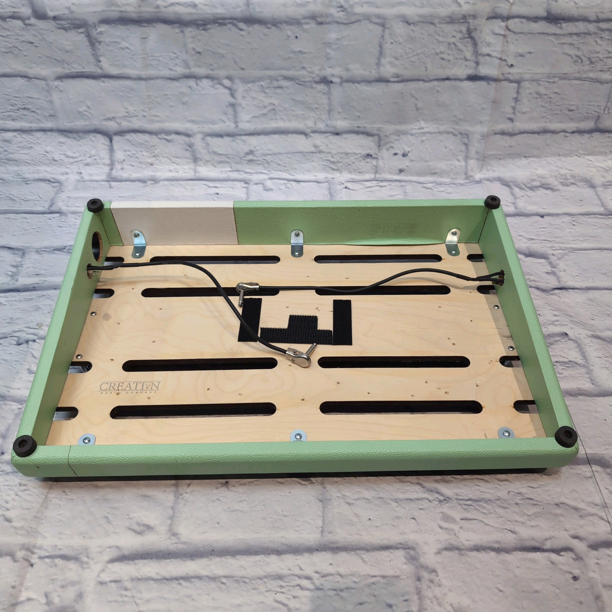 Creation Music Company Pedal Board 24" x 16" - Seafoam Green Pedal Board