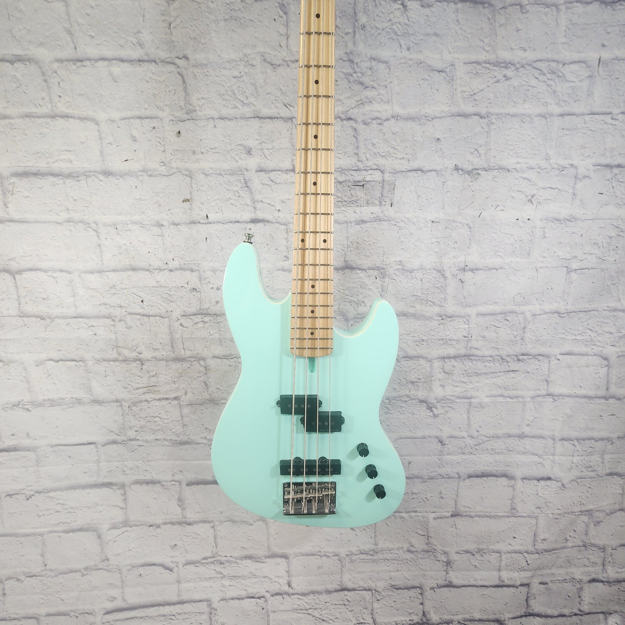 Sire Marcus Miller U5 Short Scale Bass Guitar